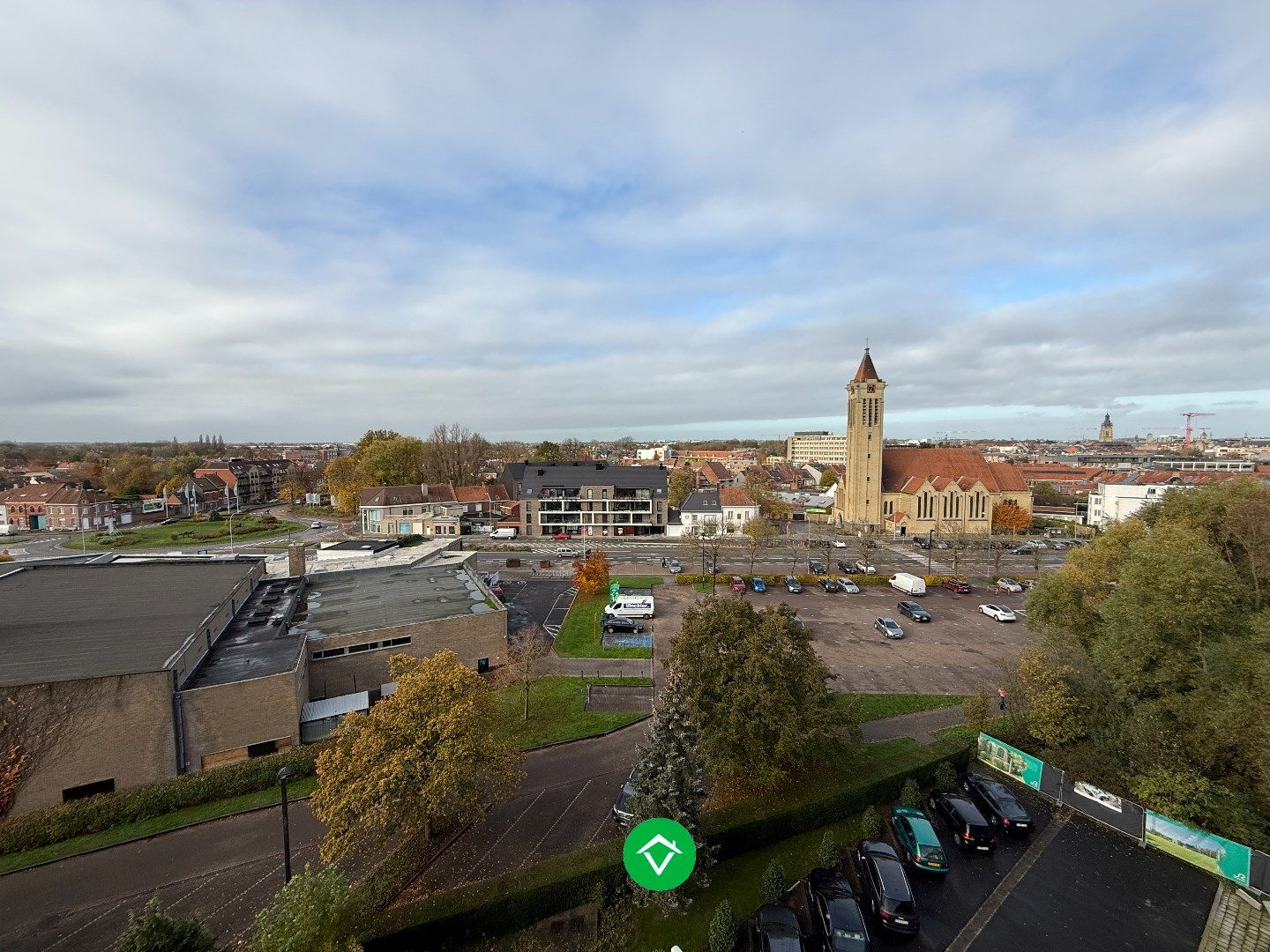 Instapklaar appartement met twee slaapkamers, ruim terras met prachtige vergezichten en kelderberging te Roeselare foto 13