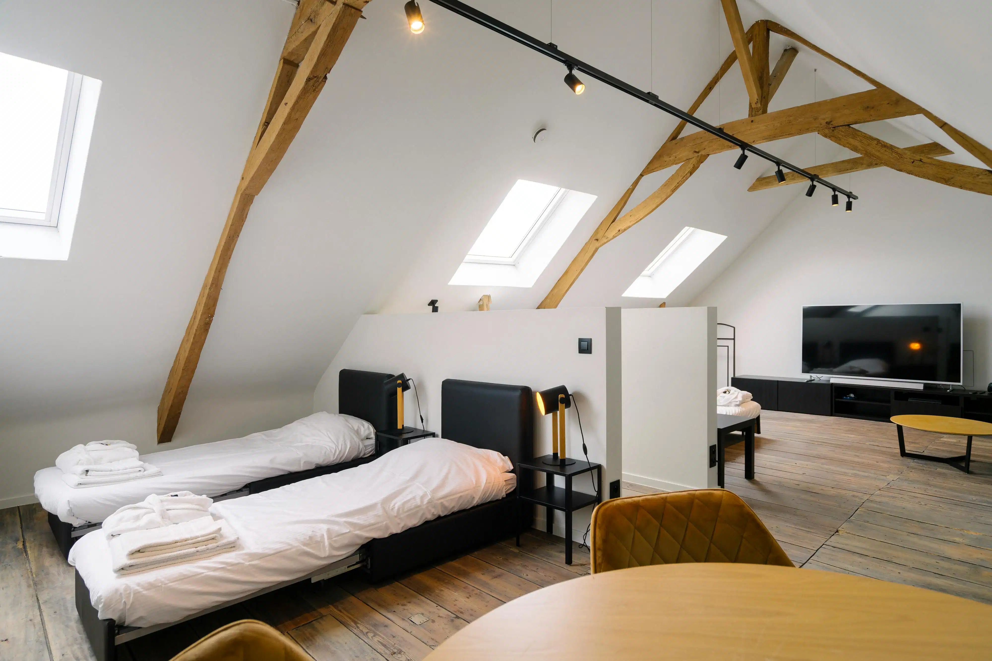 Exclusieve woning met zwembad in Lo-Reninge. foto 8