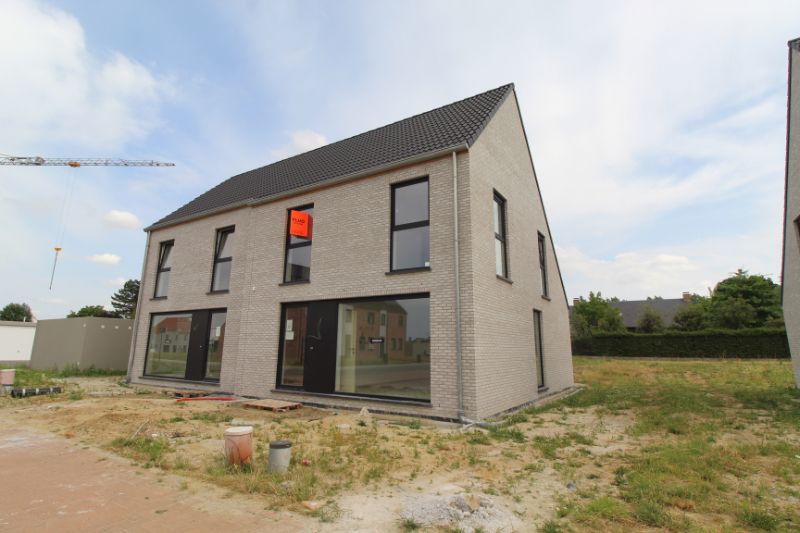 Energiezuinige nieuwbouwwoning in Meulebeke foto {{pictureIndex}}