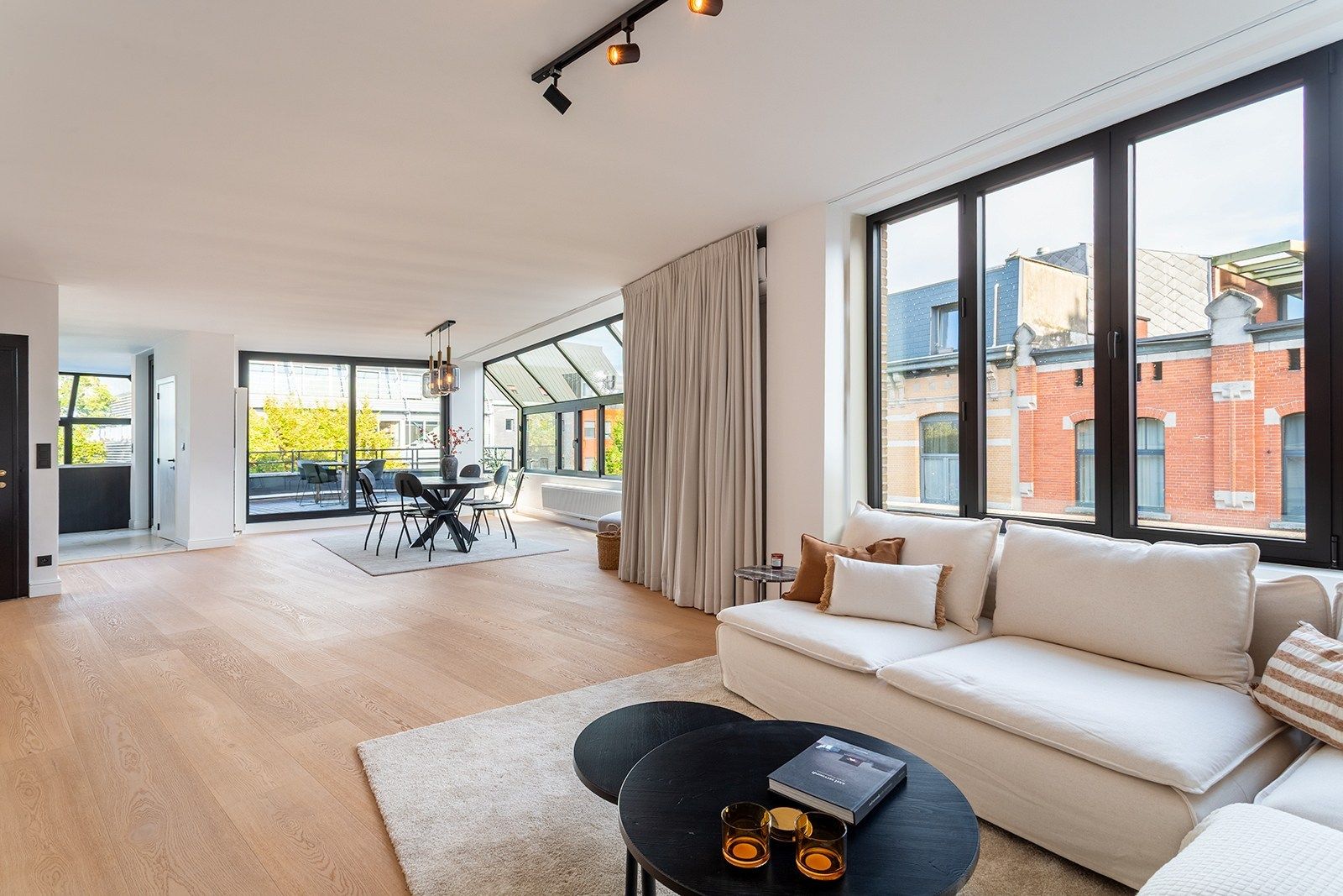 Penthouse met zonneterras in hartje Berchem foto 16