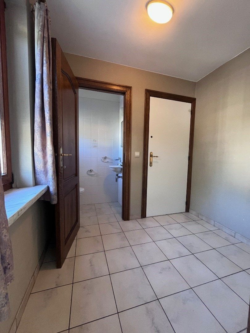 Bijzonder goedgelegen, ruim 3-slaapkamer-appartement met riant zonneterras foto 4