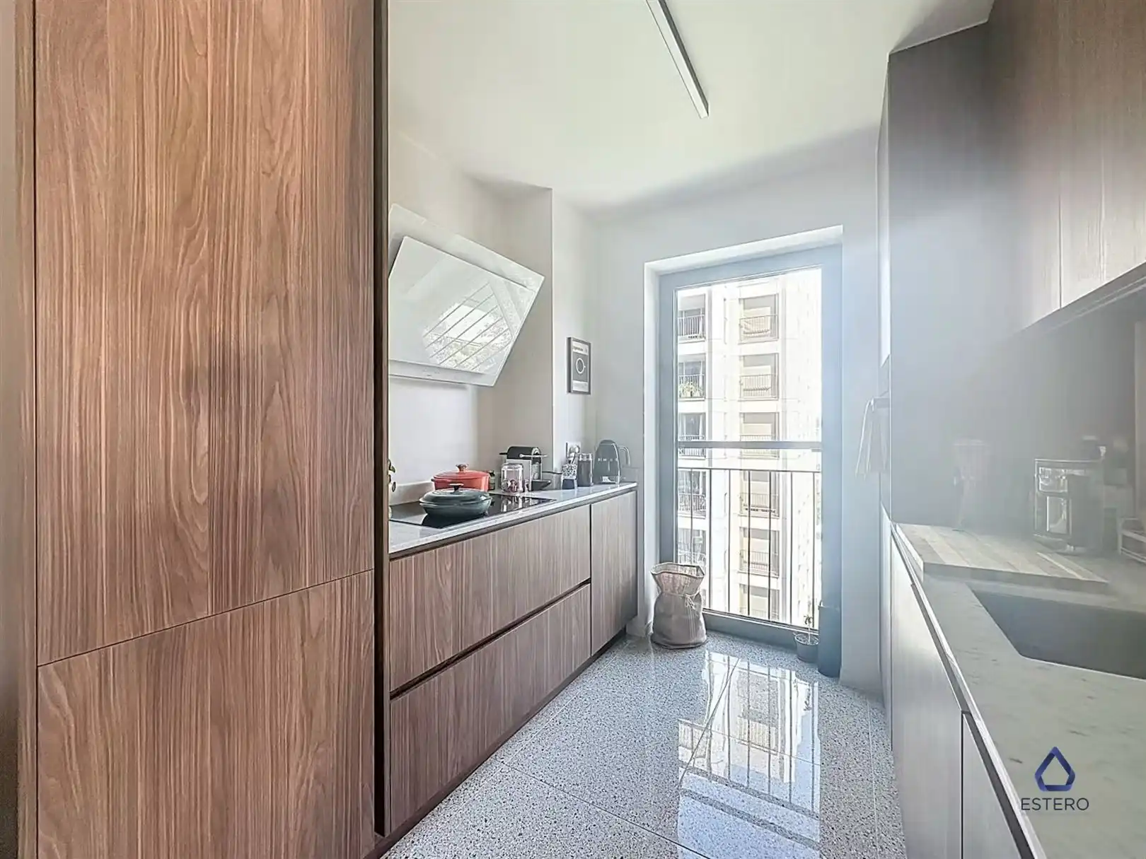 Modern 2-slaapkamerappartement te huur nabij Tour & Taxis foto 3