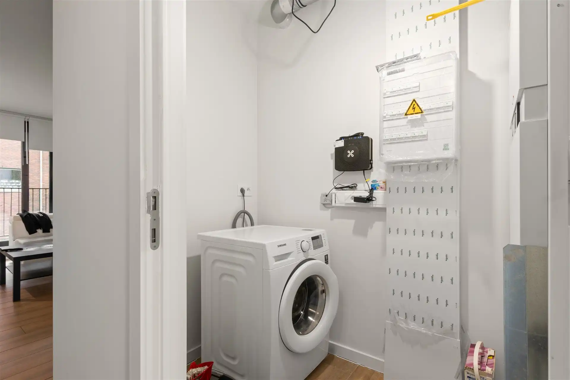 Modern tweeslaapkamer appartement te Sint-Niklaas foto 14