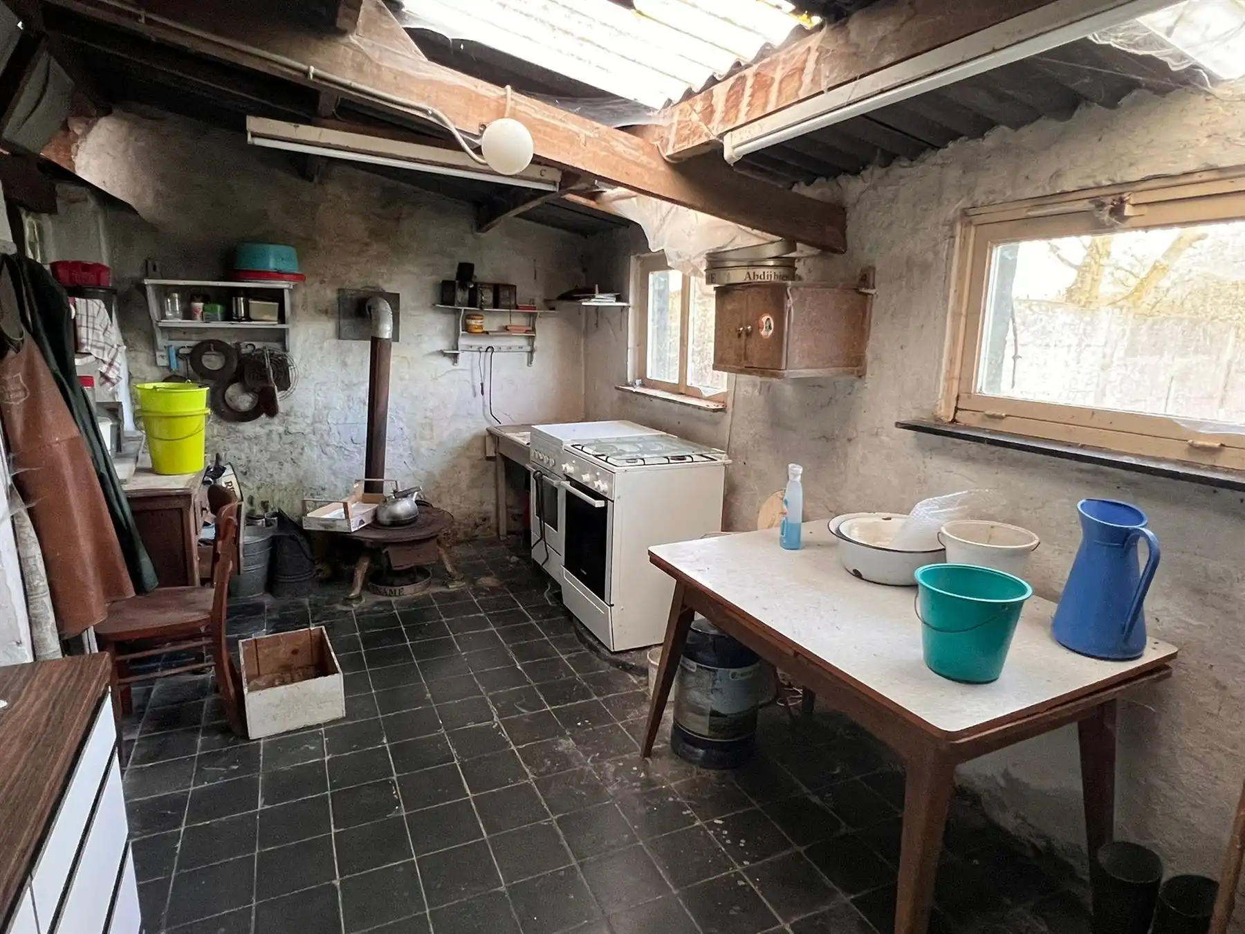 Dorpswoning onder de kerktoren foto 16