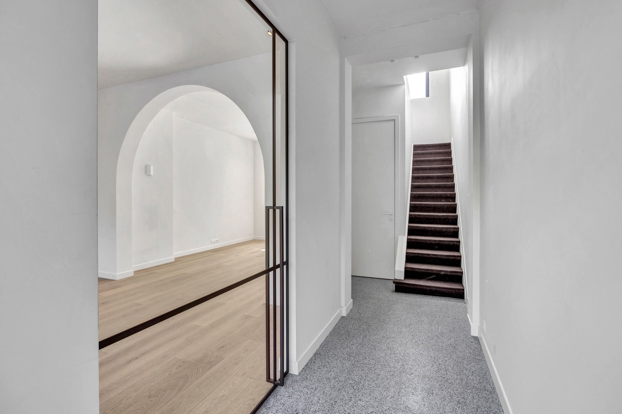 Exclusief en volledig gerenoveerd herenhuis op de Parklaan foto 8