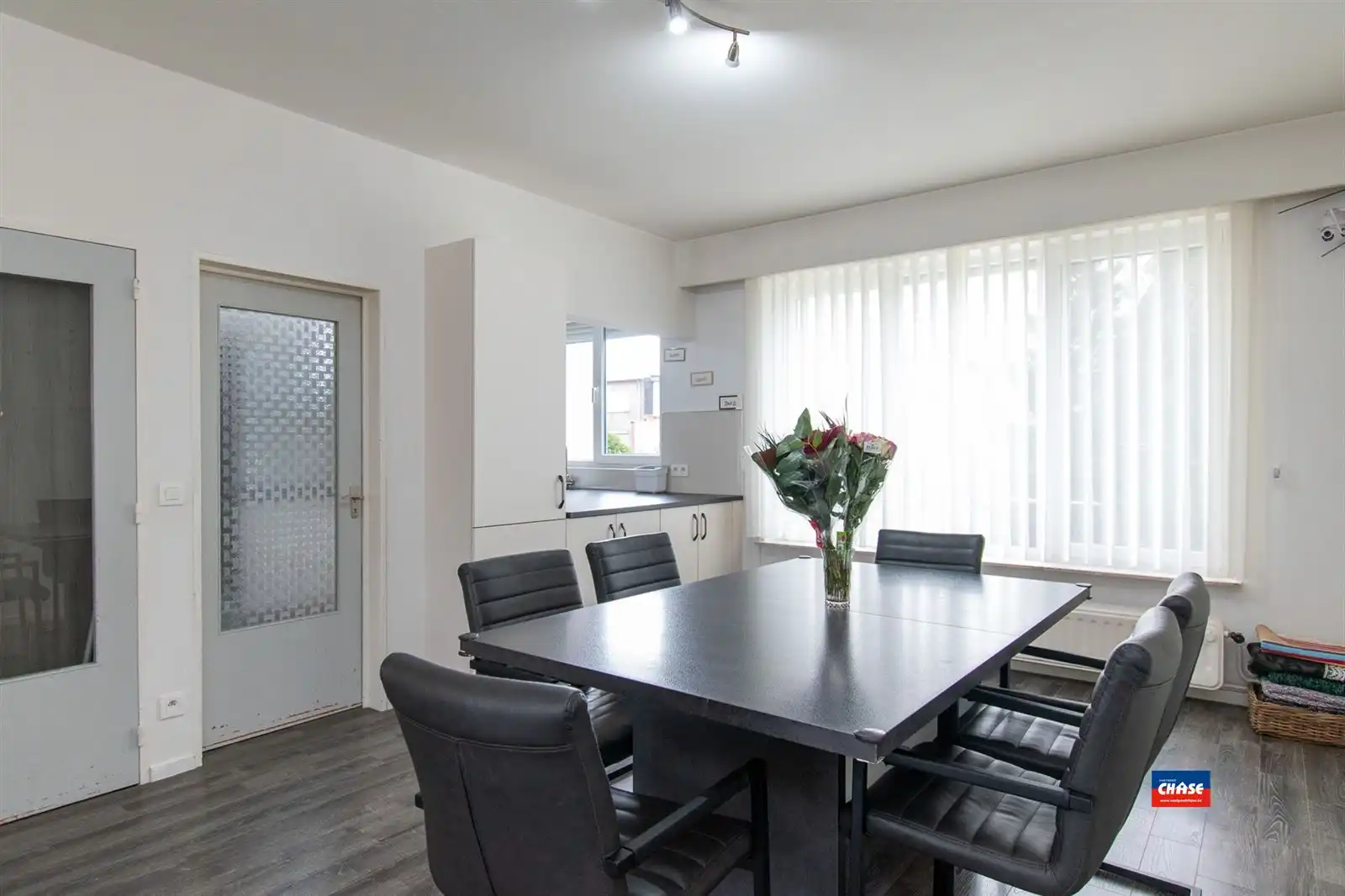 Bel-étage met 4 slaapkamers en tuin foto 6