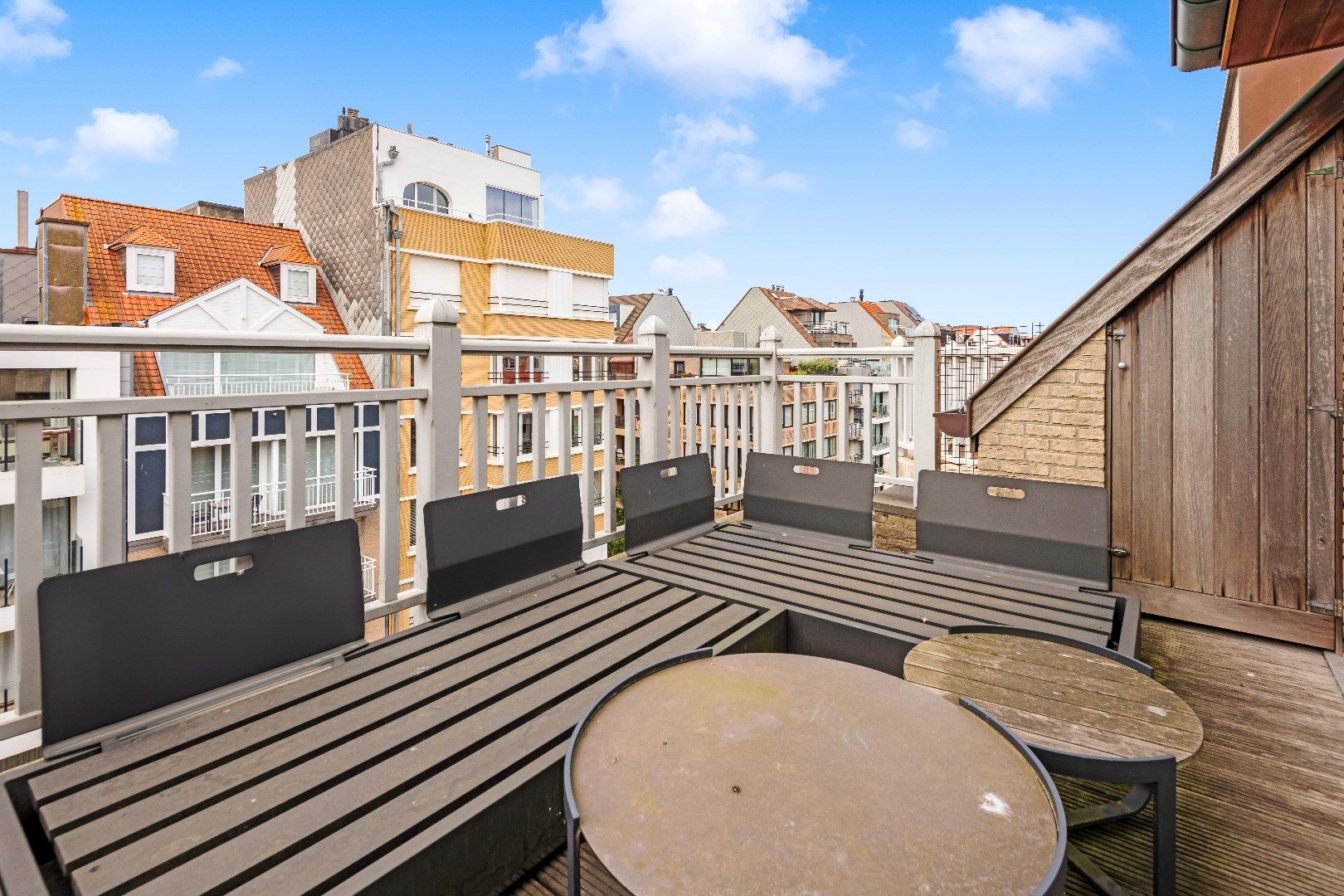 ()=>{if(producerUpdateValueVersion(node),producerAccessed(node),node.value===ERRORED)throw node.error;return node.value} 8300 Knokke