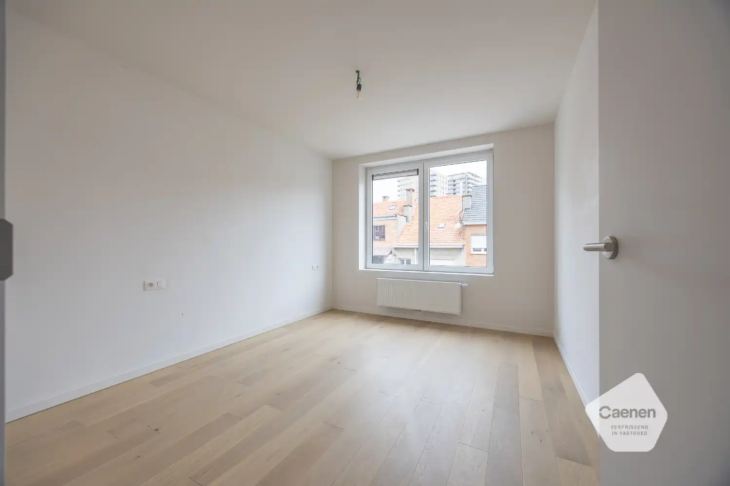 Ruim, gerenoveerde duplex te Mariakerke foto 15