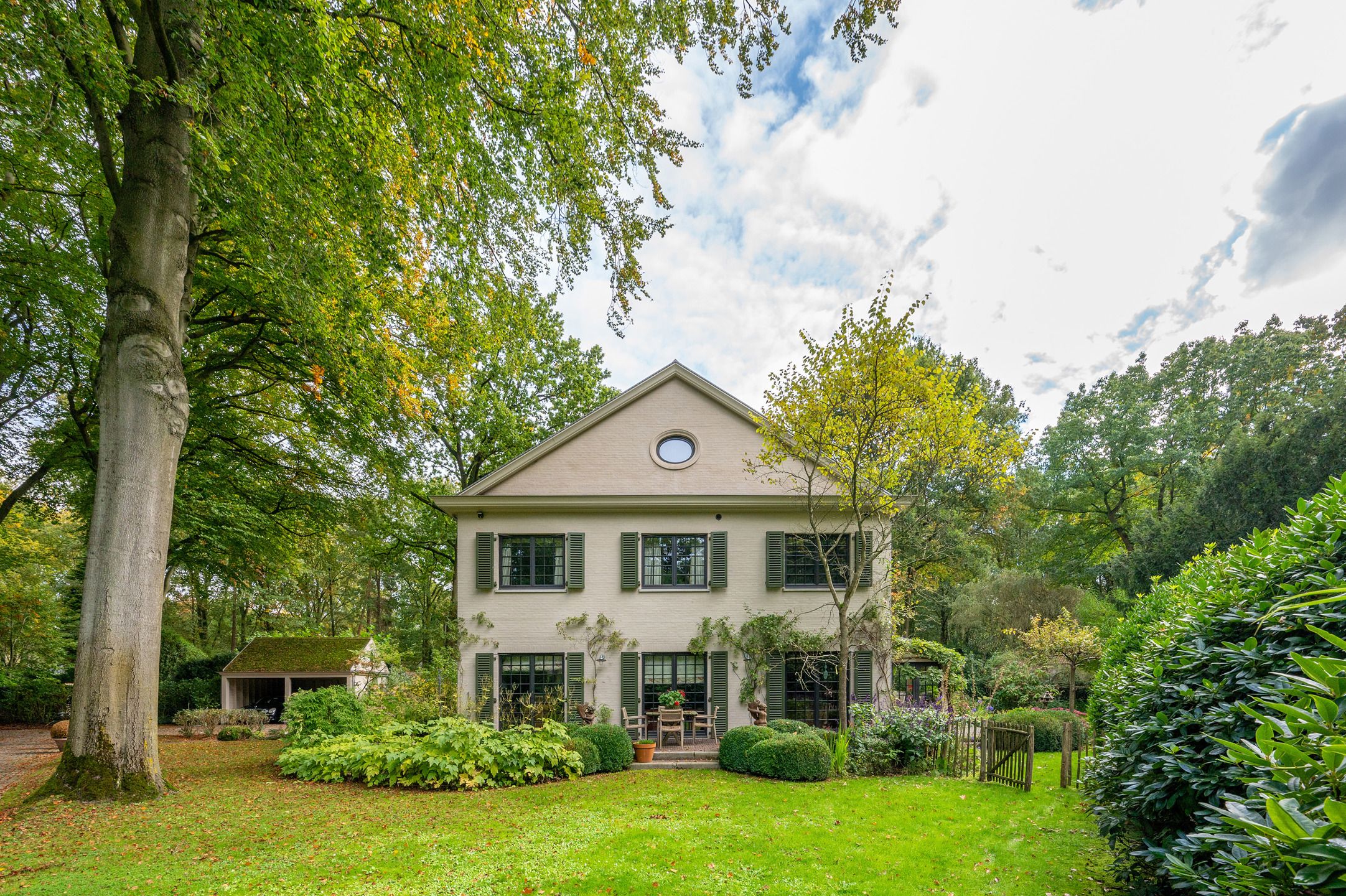 Instapklare villa, in hartje Vriesdonk, met parktuin foto 24