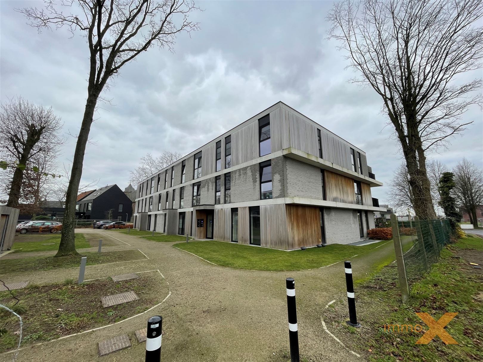 INSTAPKLAAR LICHTRIJK APPARTEMENT MET GROOT TERRAS foto 26