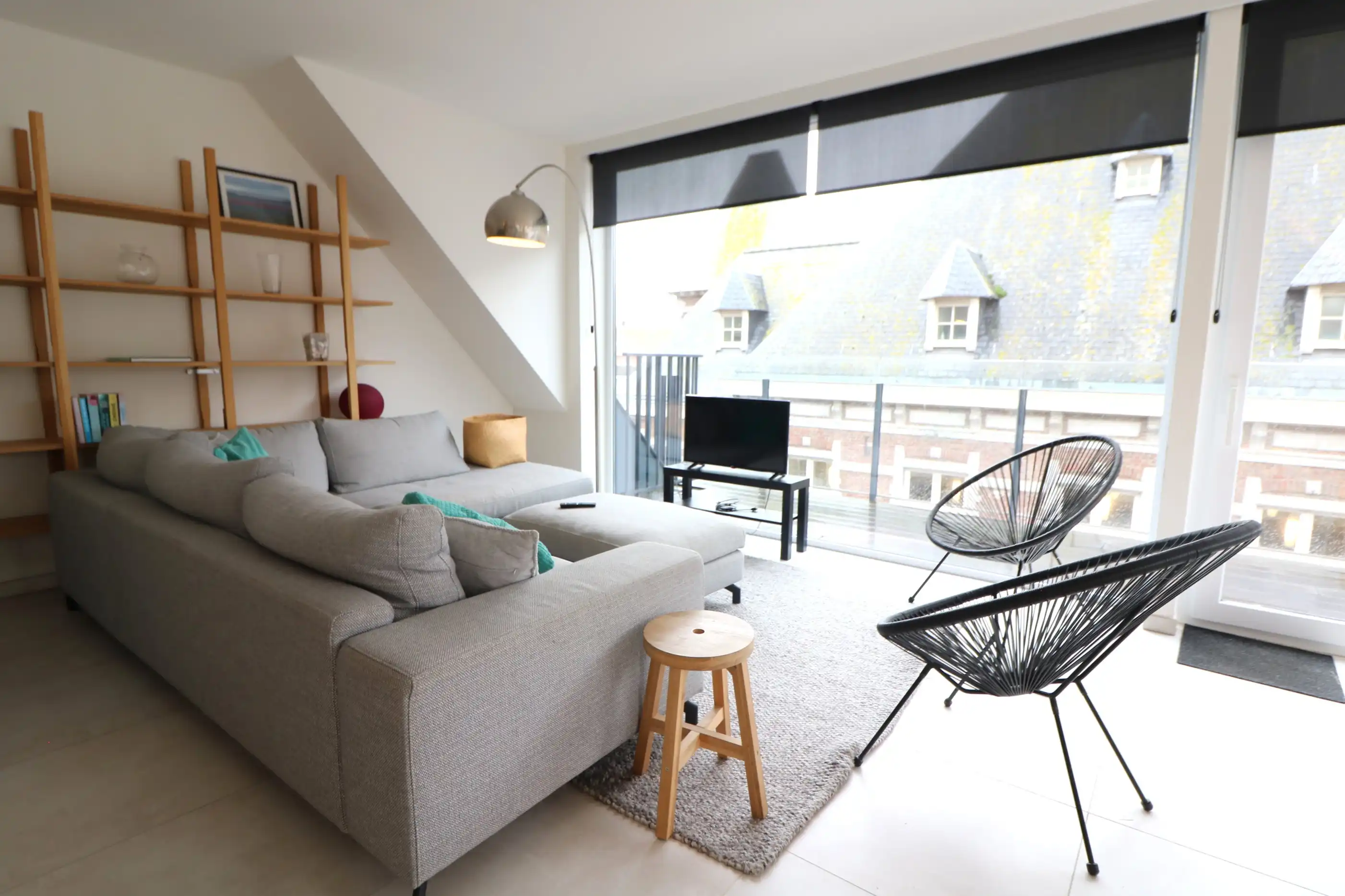 Recent en luxueus hoek appartement met 3 slaapkamers, 2 badkamers en ruim terras foto 6