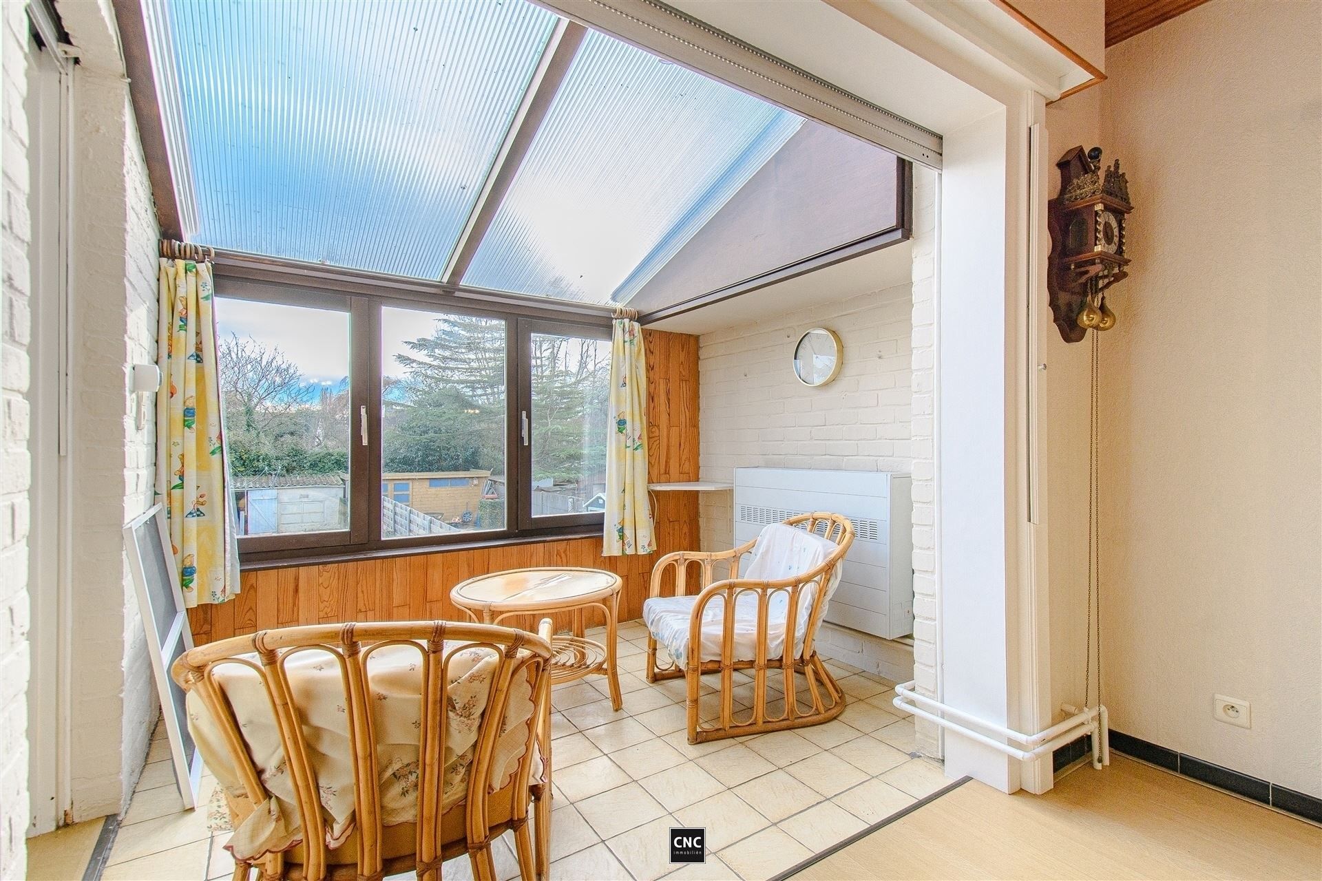 Bel-étage woning met potentieel in het pittoreske Lissewege. Halfopen bebouwing. Renovatieverplichting van toepassing! foto 7