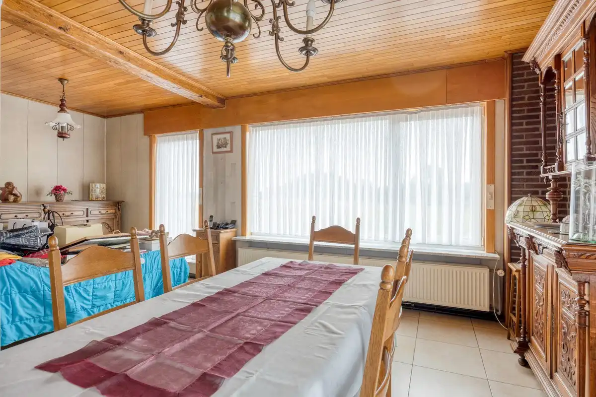 Goed gelegen woning met 3 slaapkamers foto 12