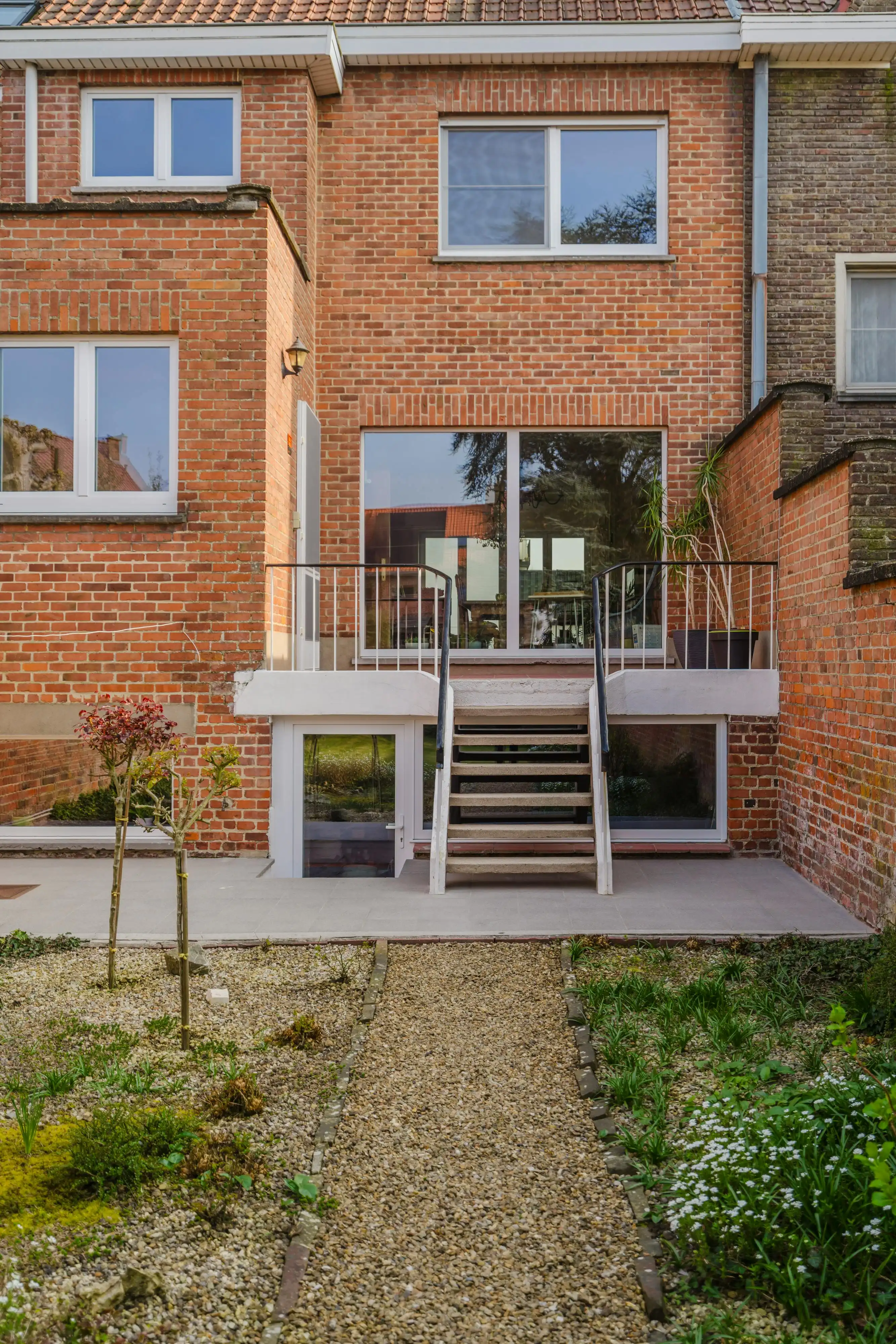 Huis met 4 slaapkamers in de Sint-Elisabethwijk te Kortrijk foto 9
