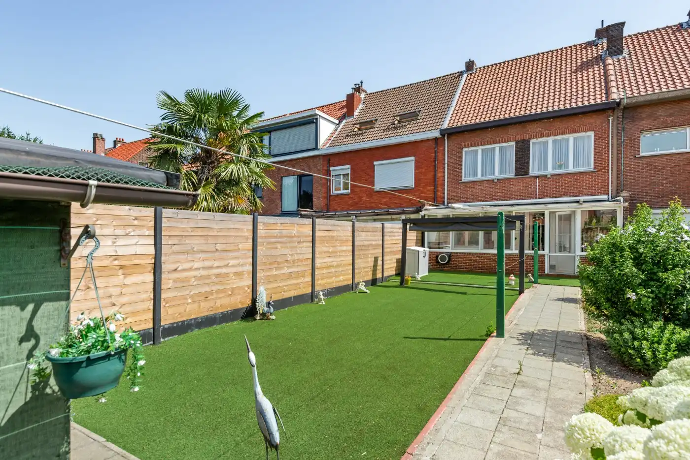 Op te frissen woning met 4 slpk. en tuin foto 30