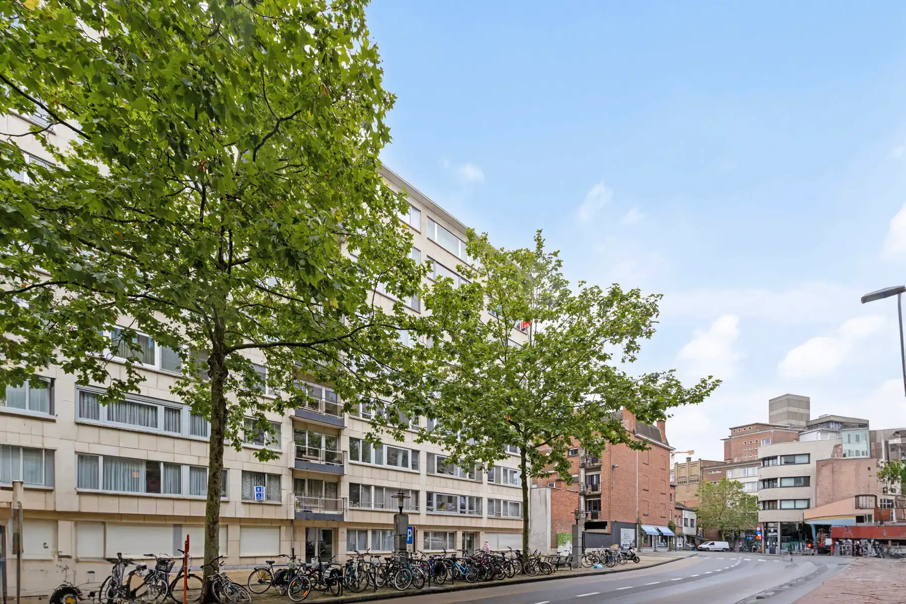 Studio met terras en kelderberging Label B foto {{pictureIndex}}