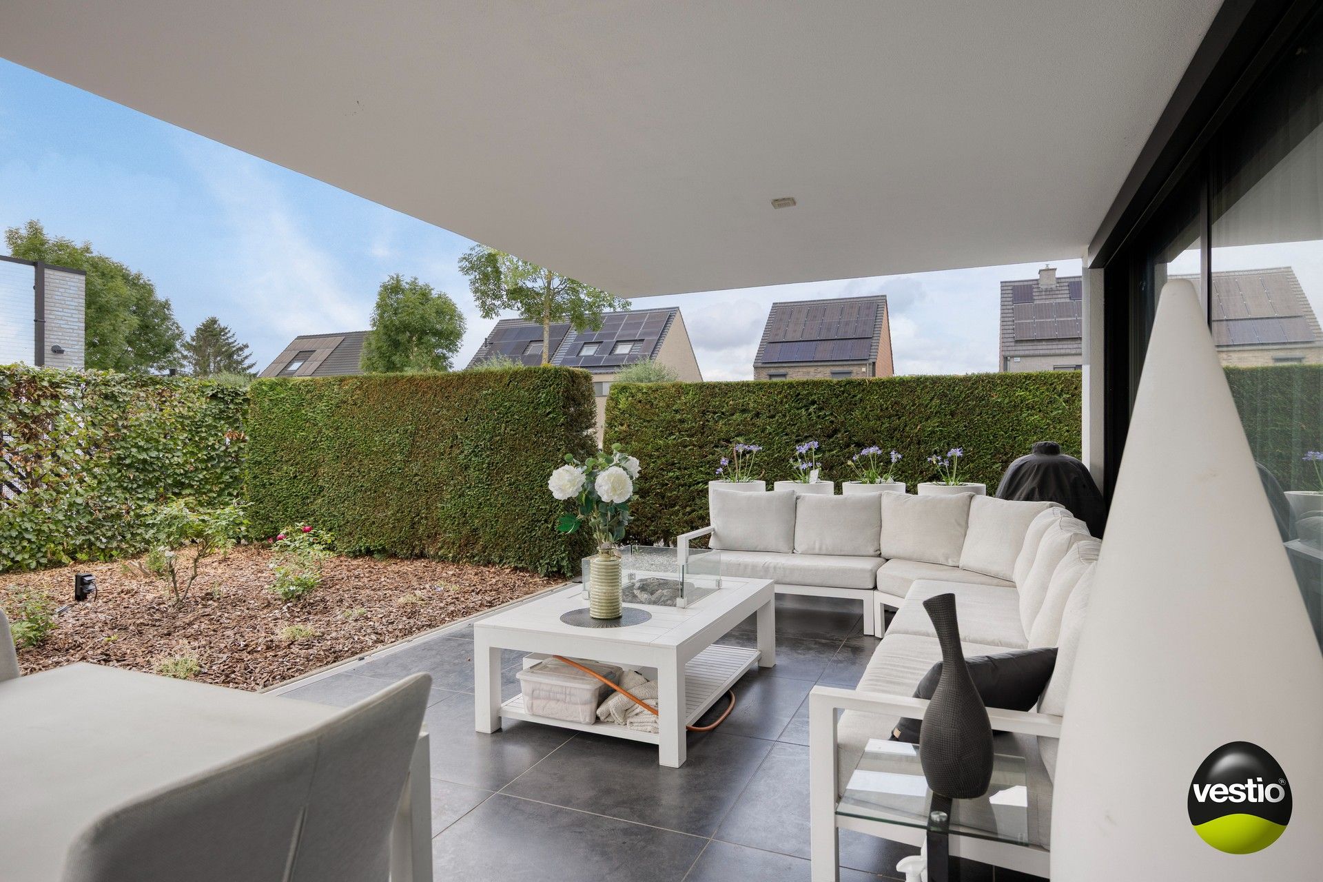 MODERNE VILLA – TOPAFWERKING IN RUSTIGE WIJK foto 36