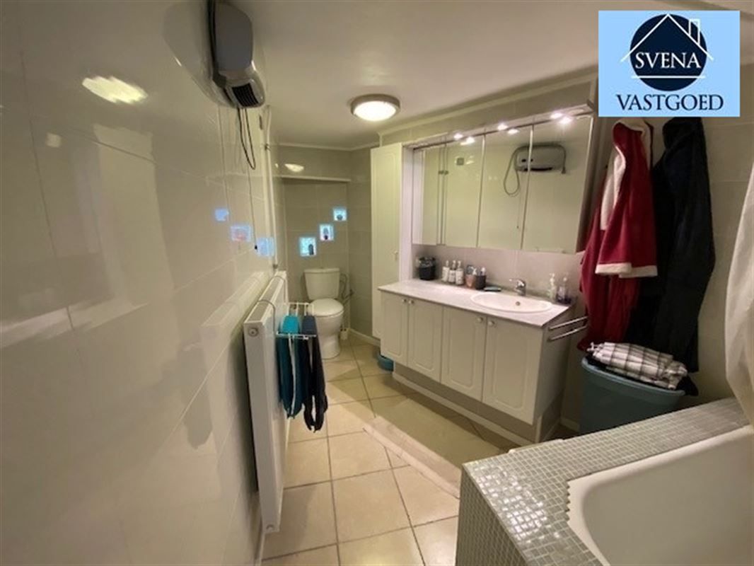 ZEER LEUKE INSTAPKLARE HOEKWONING MET TUINTJE foto 9