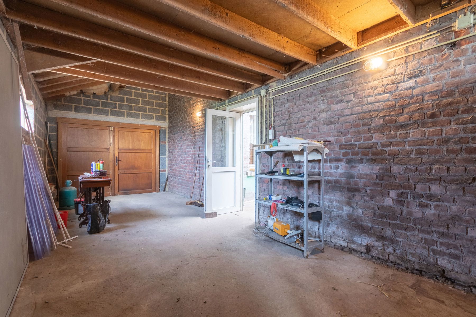Gunstig gelegen woning met zicht op omliggende weilanden foto 15