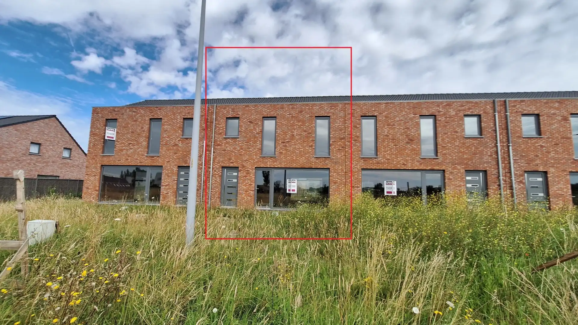 Huis te koop foto {{pictureIndex}}