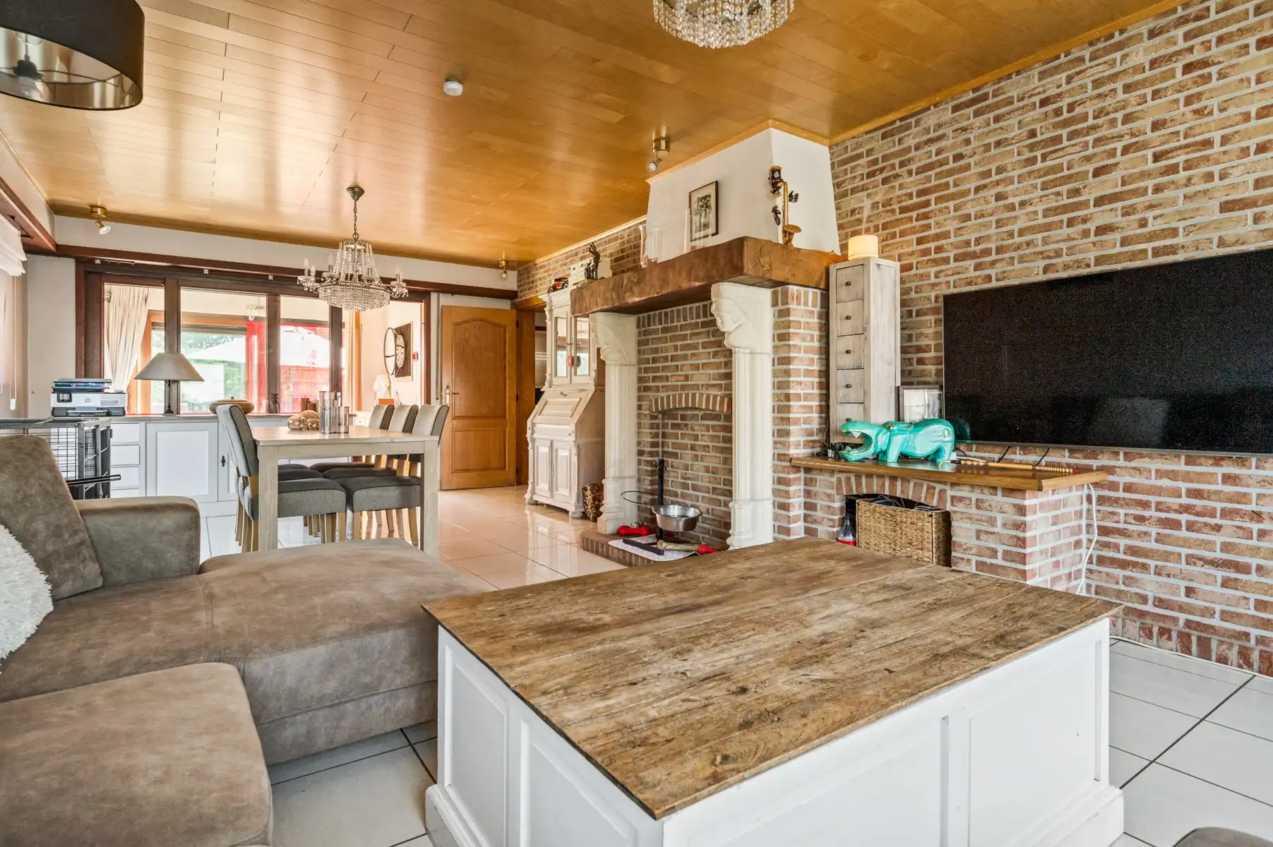 Charmante woning op zonnig perceel foto 8