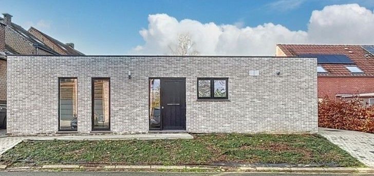 Moderne BEN-woning met tuin en alle comfort – alles gelijkvloers foto {{pictureIndex}}