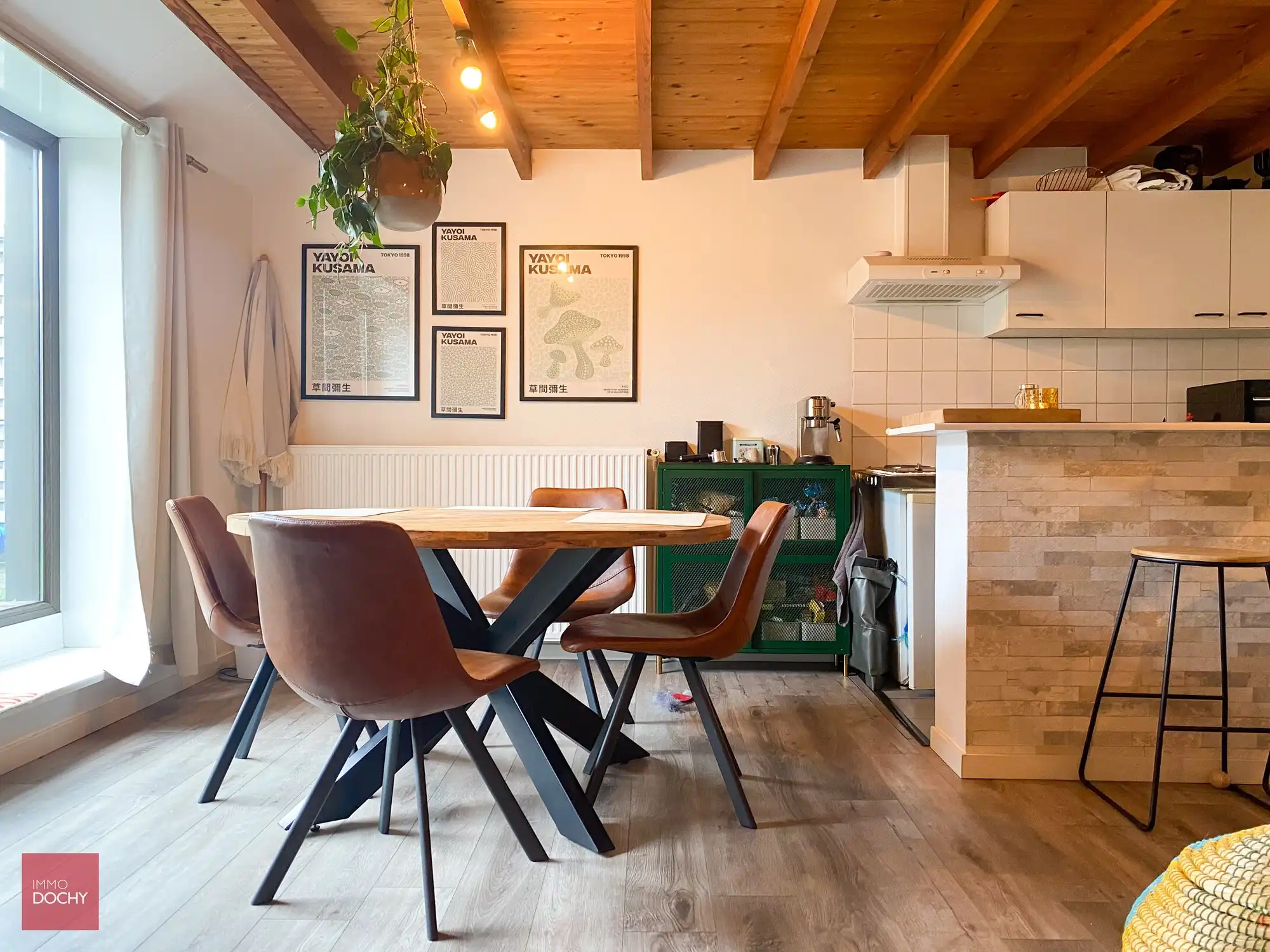 Loft | Gezellige goed onderhouden duplex - appartementje met groot privaat terras in centrum | Verhelststraat foto 3