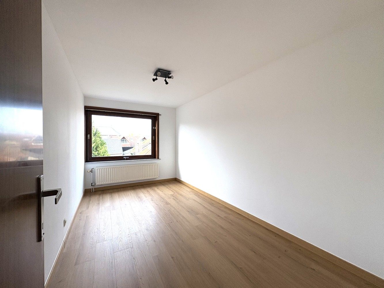 Lichtrijk appartement met 2 slaapkamers in het centrum van Torhout foto 4