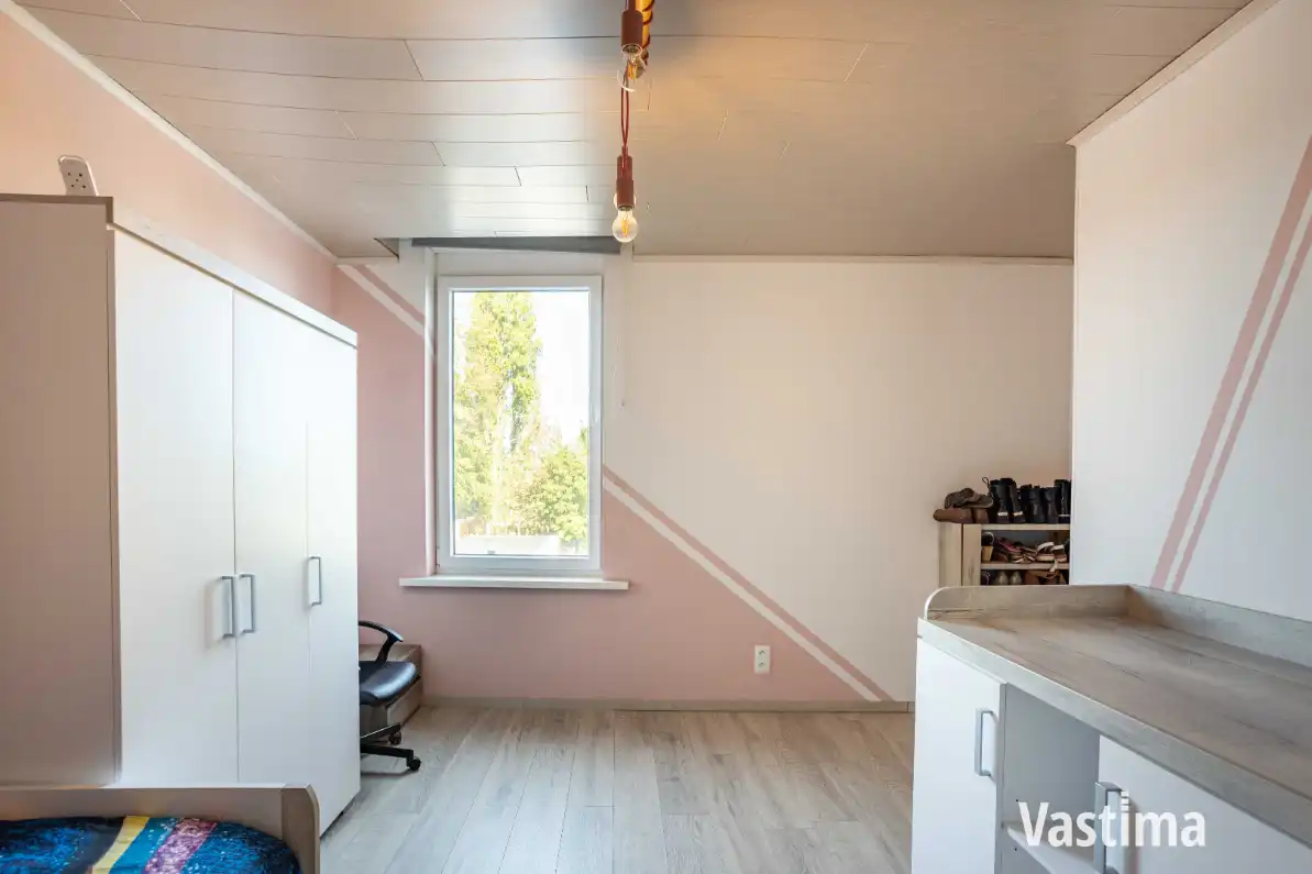 Instapklare gezinswoning met prachtige tuin en uitbreidingsmogelijkheden foto 13