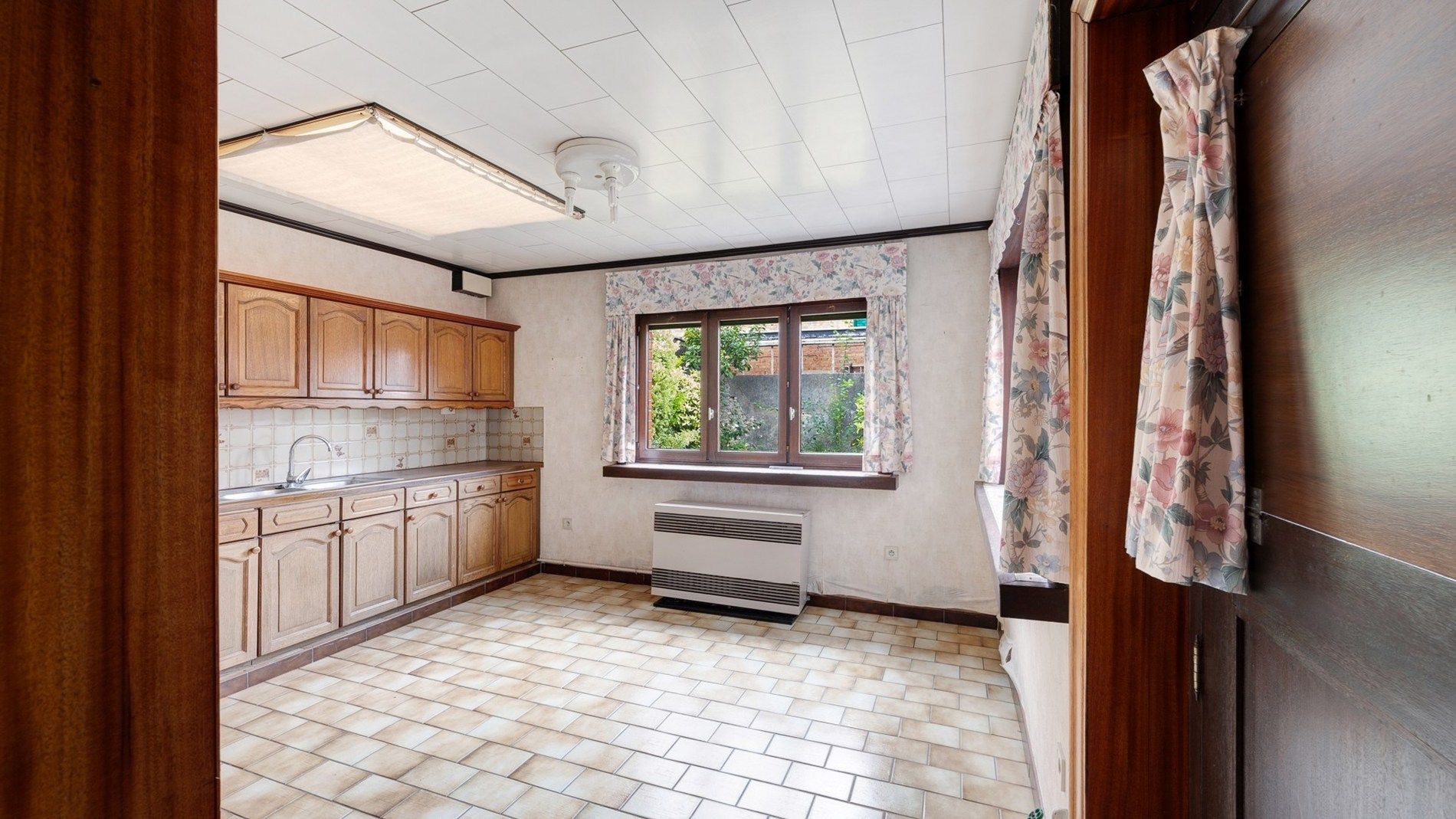 Breed woonhuis met diepe garage te Westkapelle foto 8