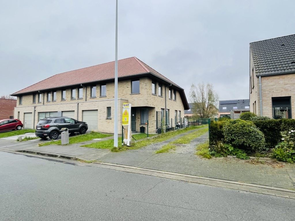 Waardamme Stuk BOUWGROND voor open bebouwing Goedgekeurde bouwvergunning beschikbaar voor het bouwen van   Vrijstaande ééngezinswoning 201,50m², een ruime gelijkvloerse woning   met garage 46,5m² foto 4