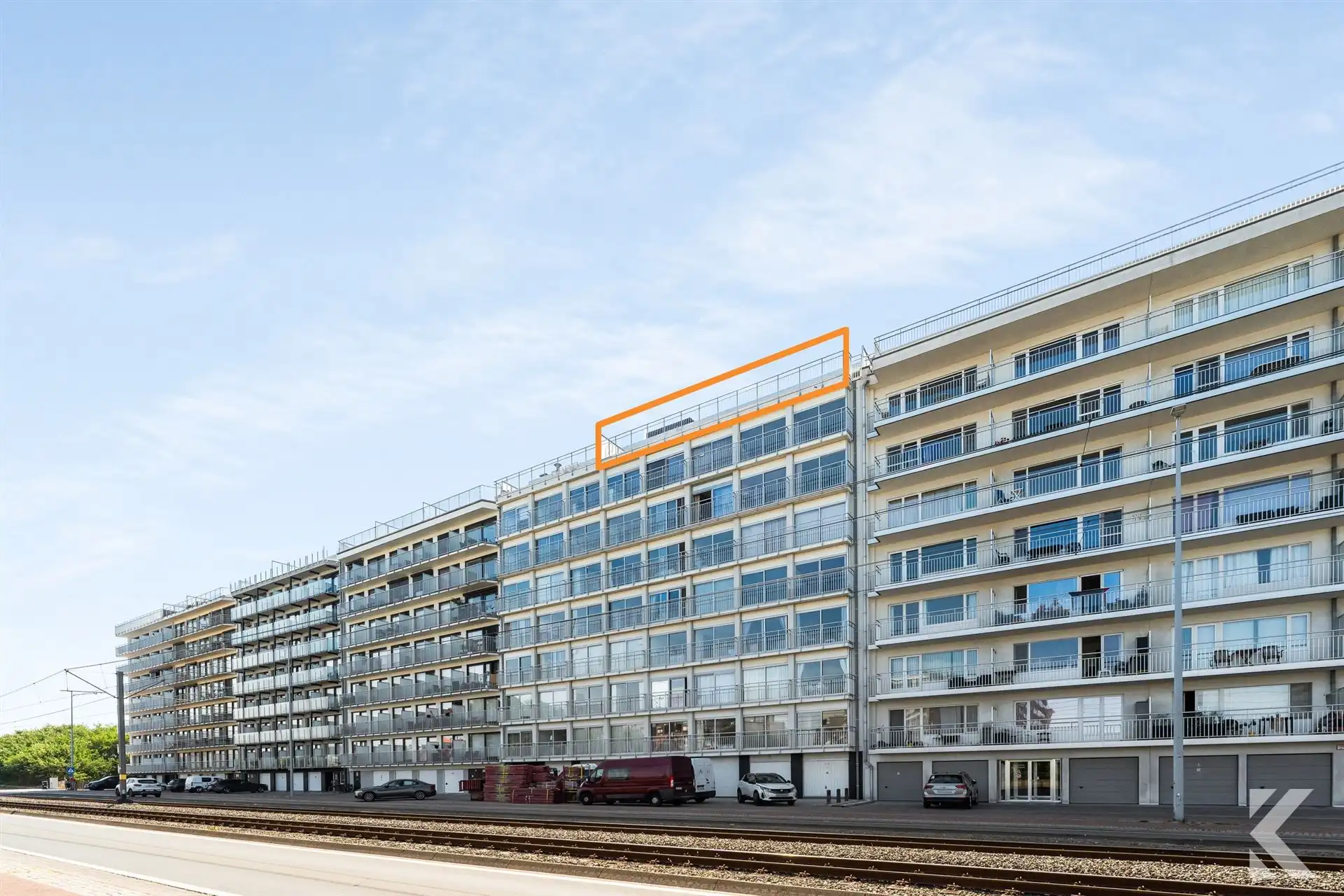 Gerenoveerde penthouse, 65 m2 terrassen, panoramisch zicht foto 20