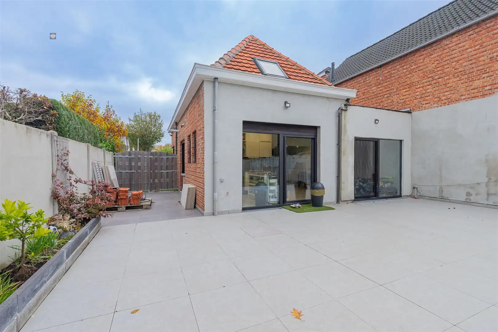 Ruime halfopen woning met grote tuin en 3 slaapkamers foto 25