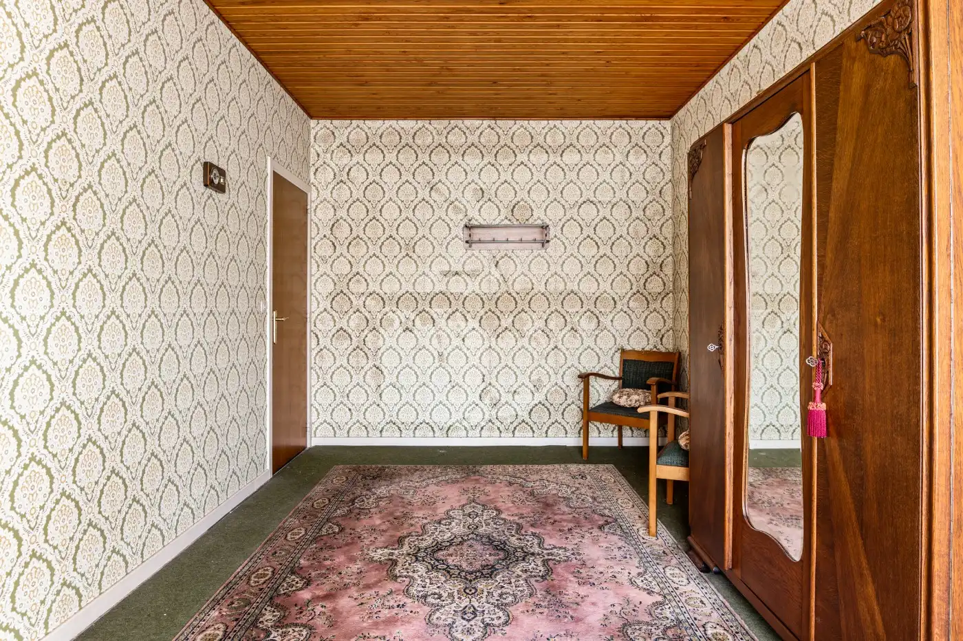 Te renoveren woning met 3 à 4 slpk., garage en tuintje foto 7