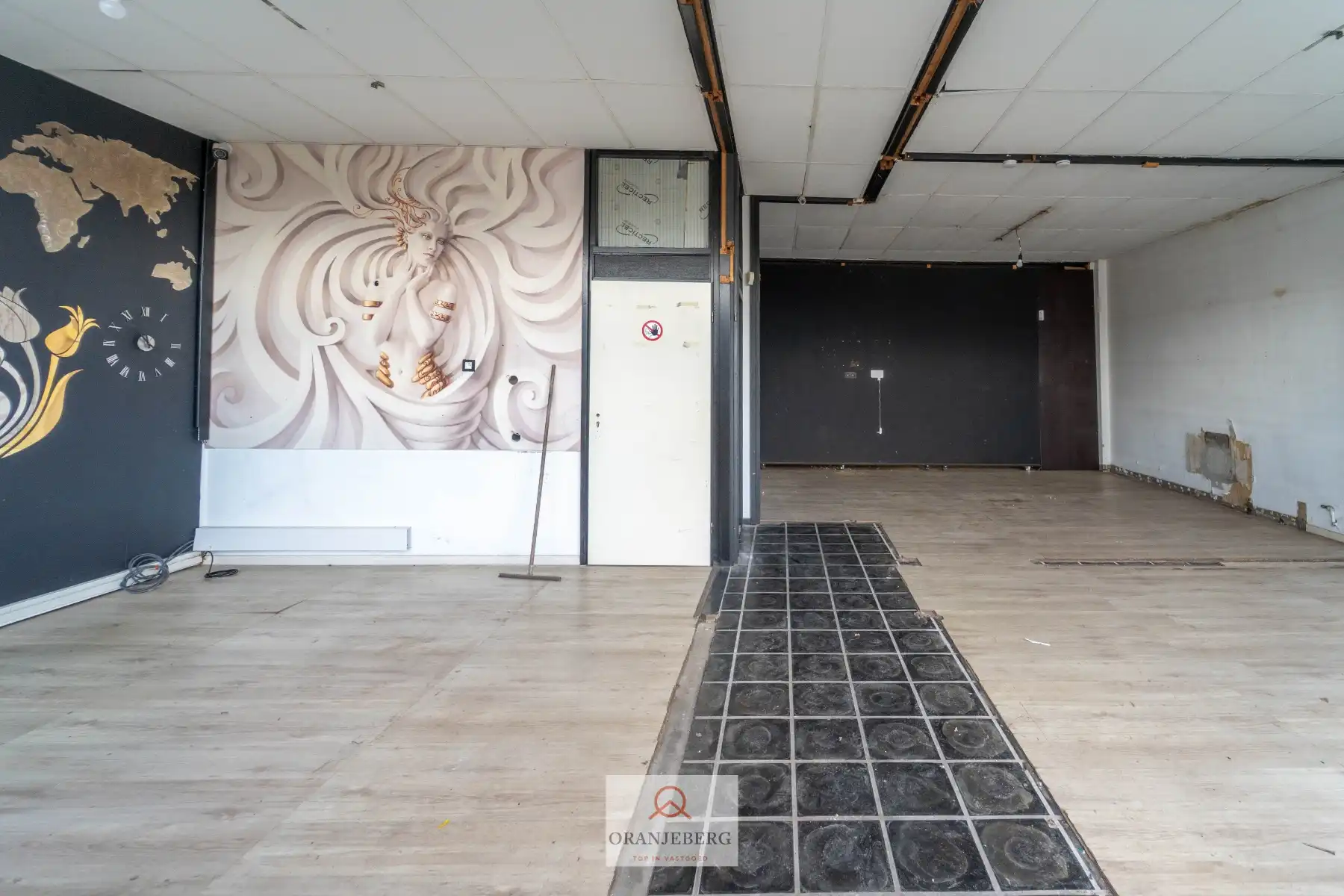 Magazijn te huur voor KORTE DUUR – 850 m² - op toplocatie Afrikalaan nabij Gent-Dampoort foto 19