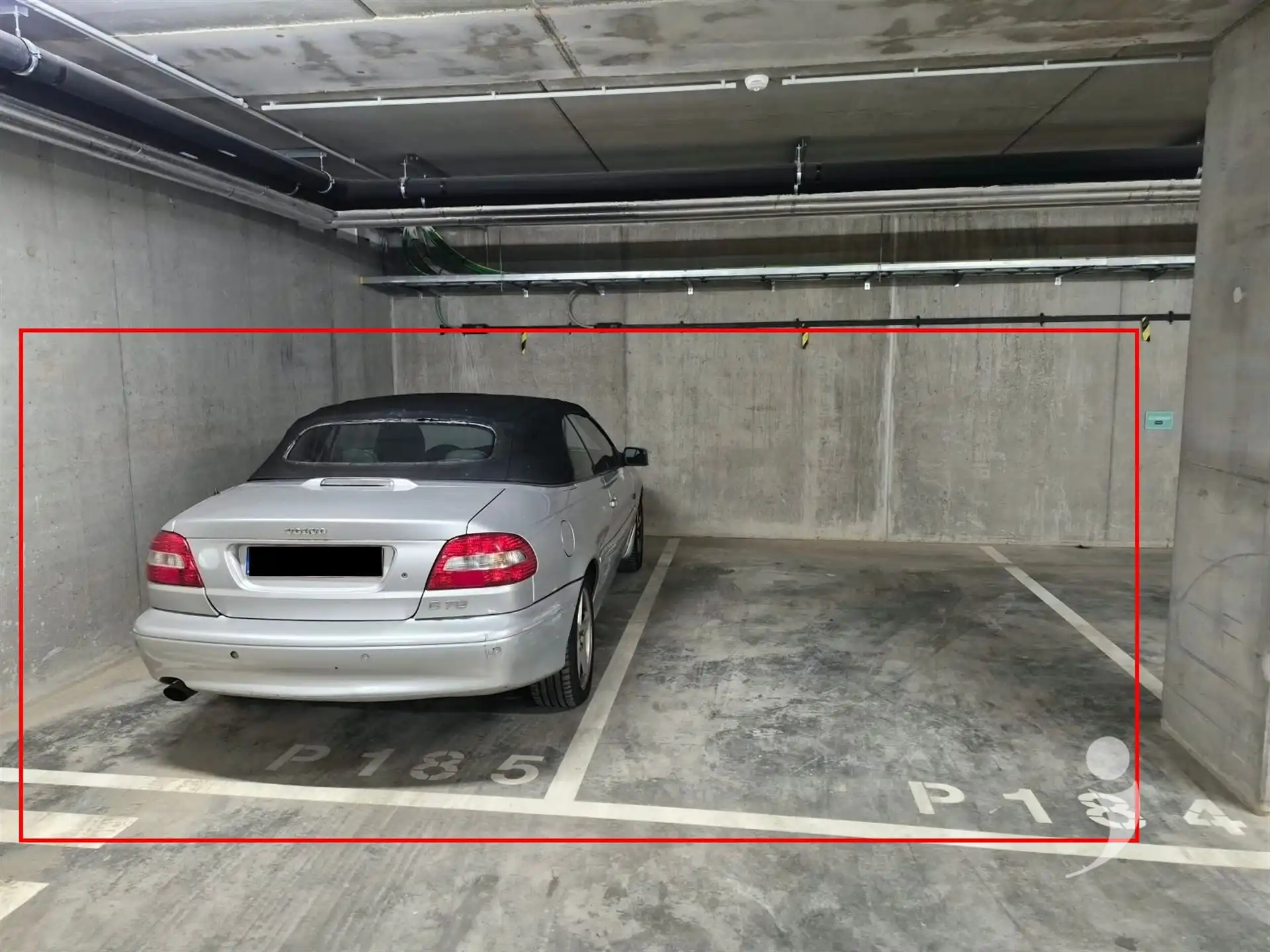 Nieuwbouw appartement met dubbele staanplaats voor de wagen foto 18