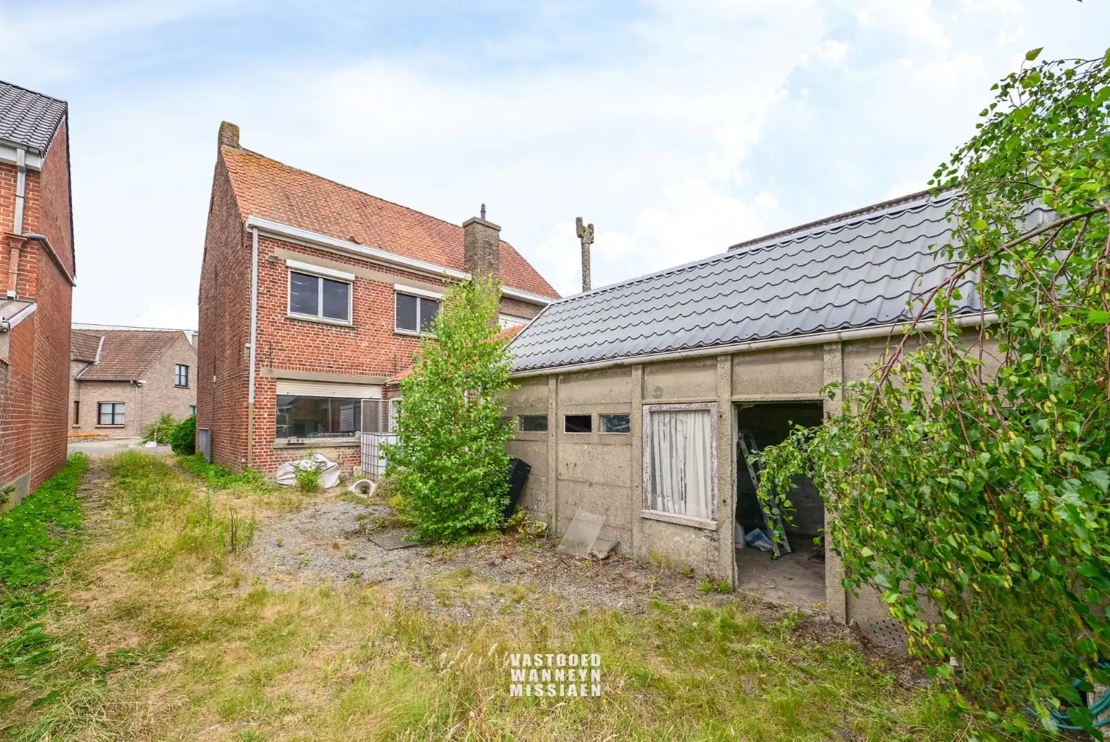 Bouwgrond met af te breken woning op 1100m2 te Zwevezele foto 7