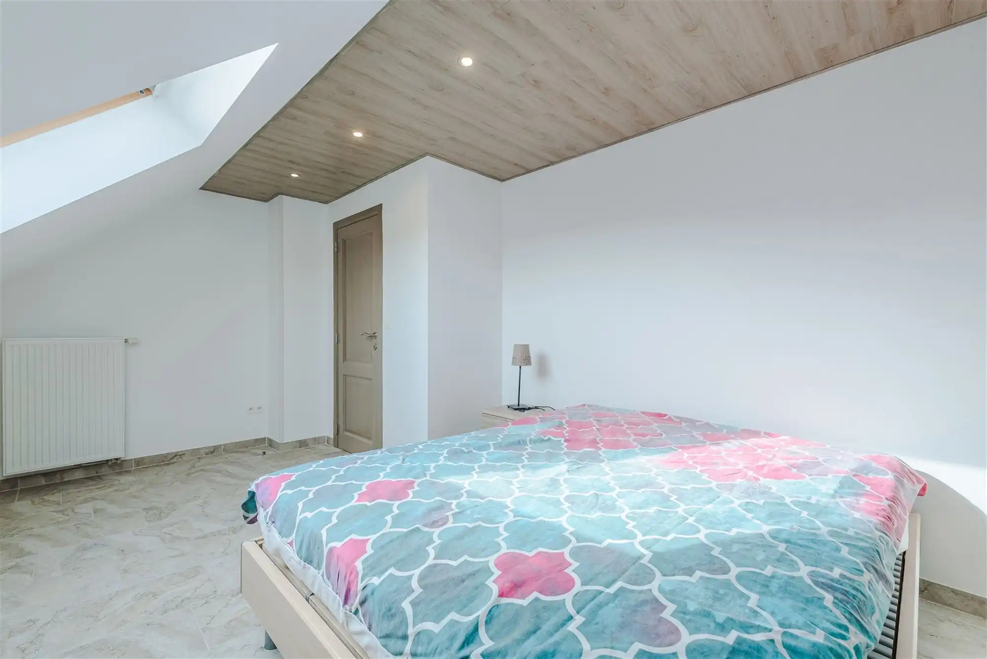 Kwaliteitsvol instapklaar huis met 3 slpks, 2 badks en tuin foto 28