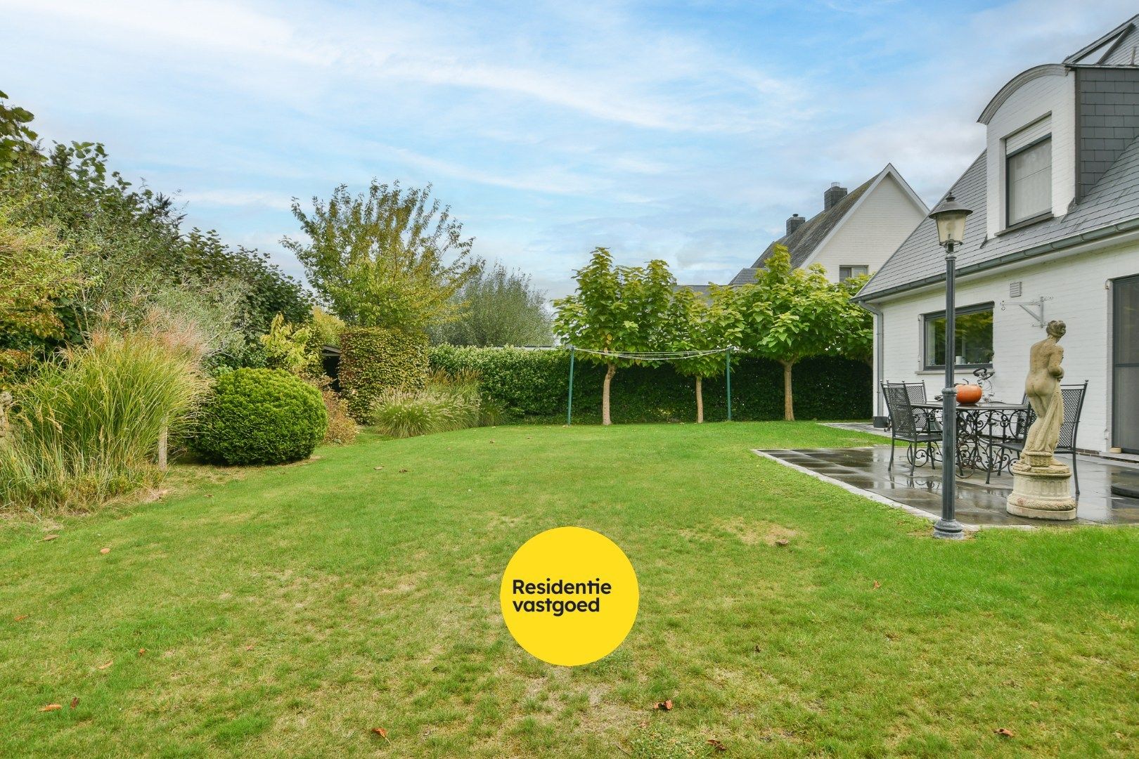 Charmante villa met 5 slpks en mooie tuin te Sint-Kruis foto 8