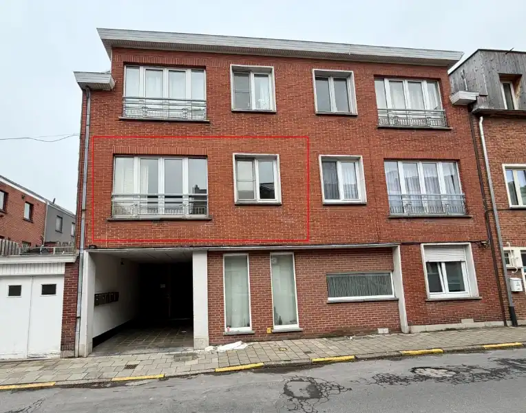 INSTAPKLAAR APPARTEMENT MET TWEE SLAAPKAMERS EN TERRAS foto 2