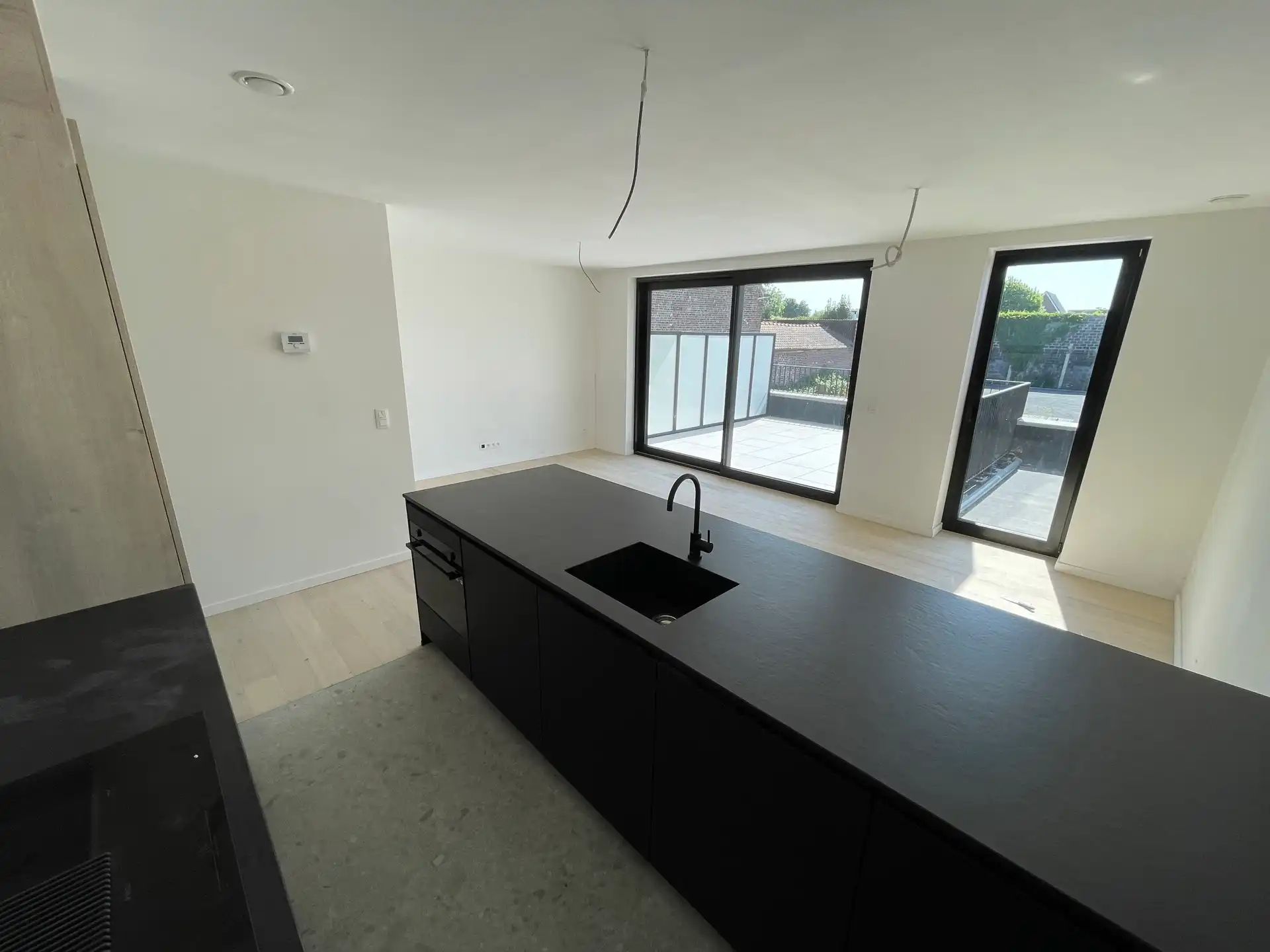 Recent appartement met 1 slaapkamer en groot terras foto 5