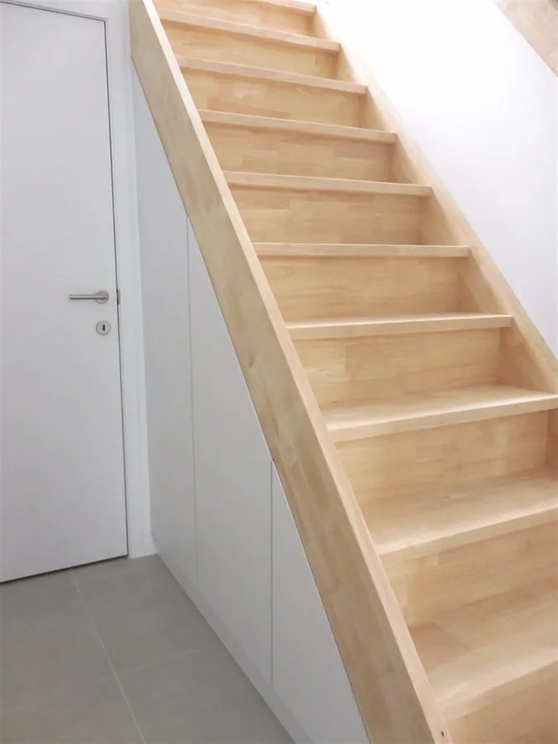 Knusse gerenoveerde rijwoning met 3 slaapkamers. foto 7