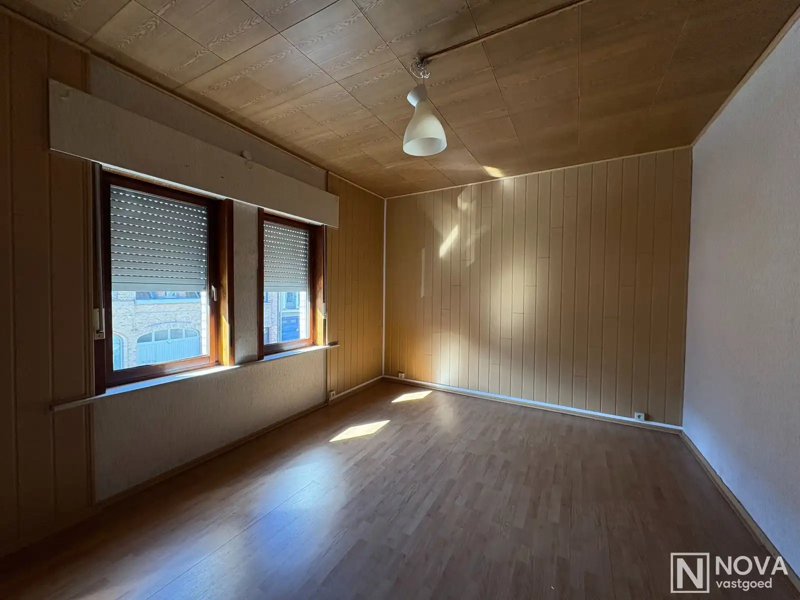 Centraal gelegen rijwoning te Nieuwpoort met 2 slaapkamers.  foto 9