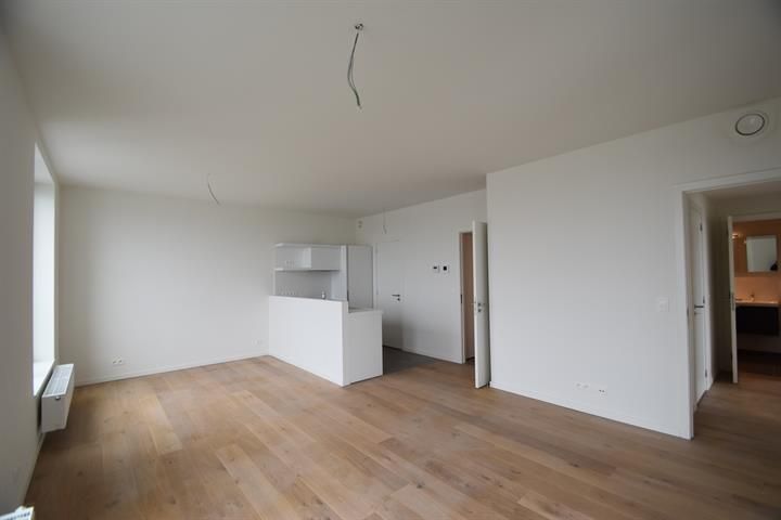 ANTWERPEN - Recent appartement met weids uitzicht.  foto 2