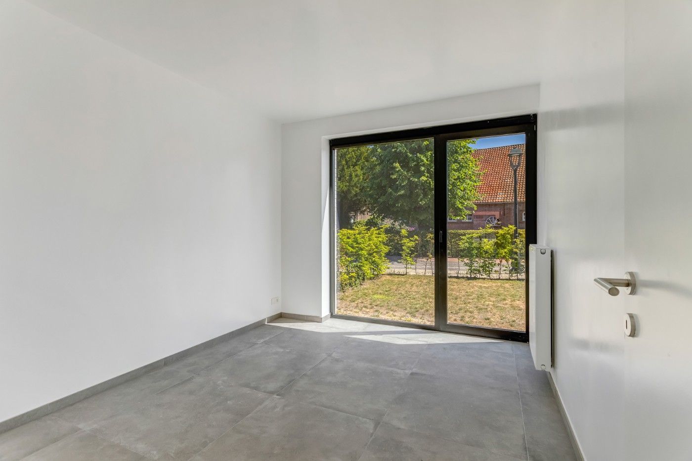 Rustig gelegen nieuwbouwwoning met 3 slpk. en toffe tuin foto 10