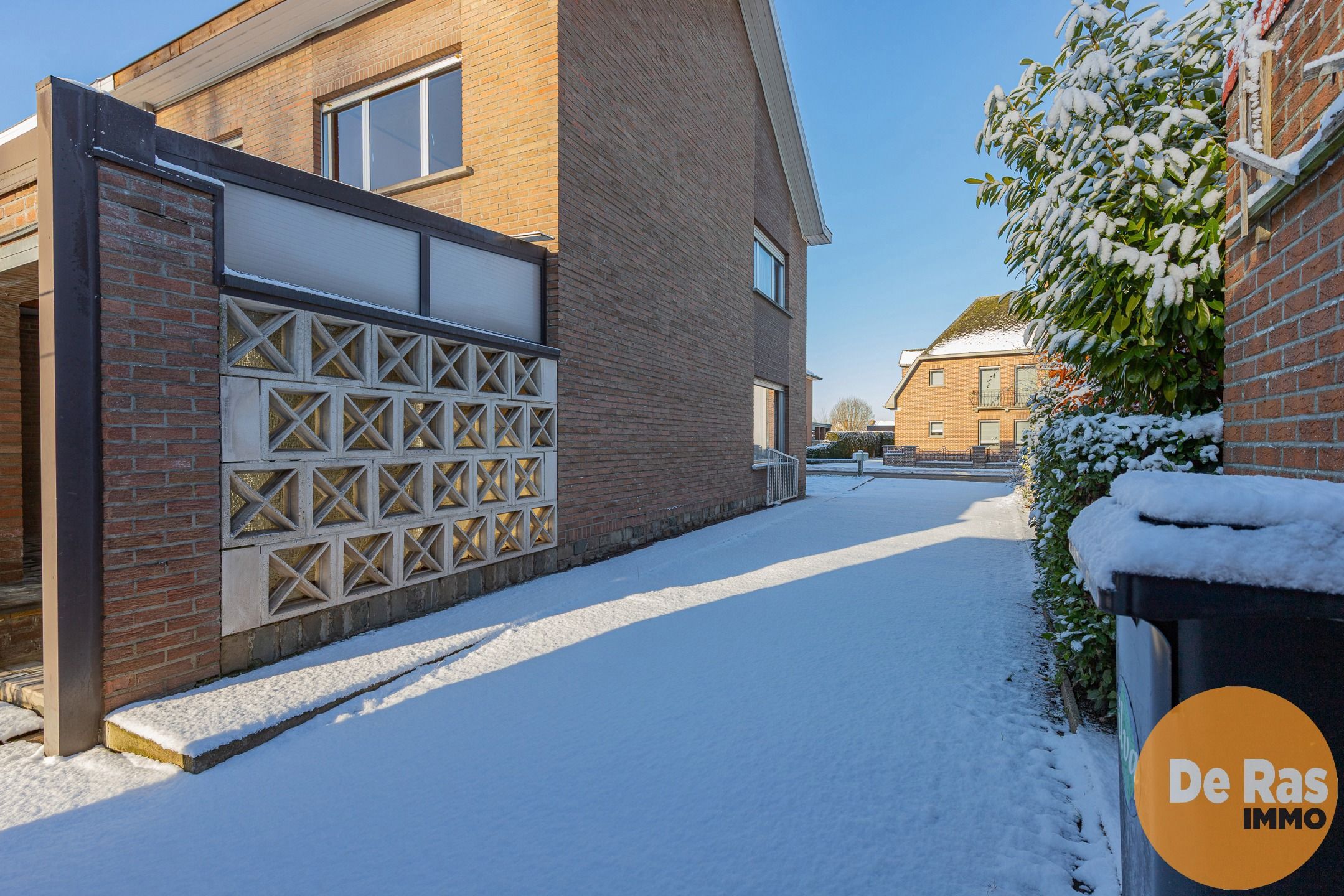 LEDE - Halfopen bebouwing met sterke basis en potentieel foto 18