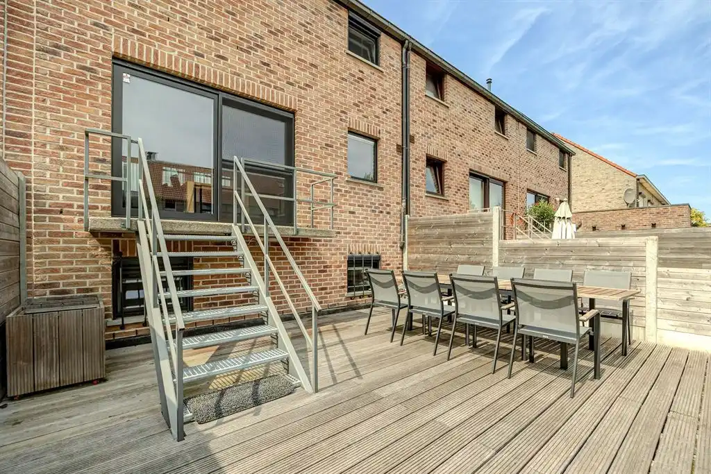 Perfect onderhouden en instapklare split-level woning foto 18