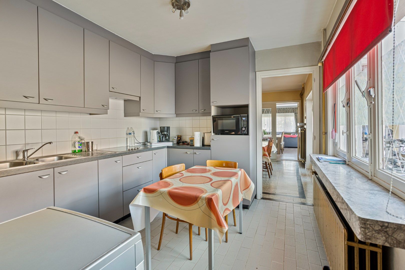 Te renoveren halfopen woning met 3 slaapkamers op een perceel van ca. 780 m² ! foto 12