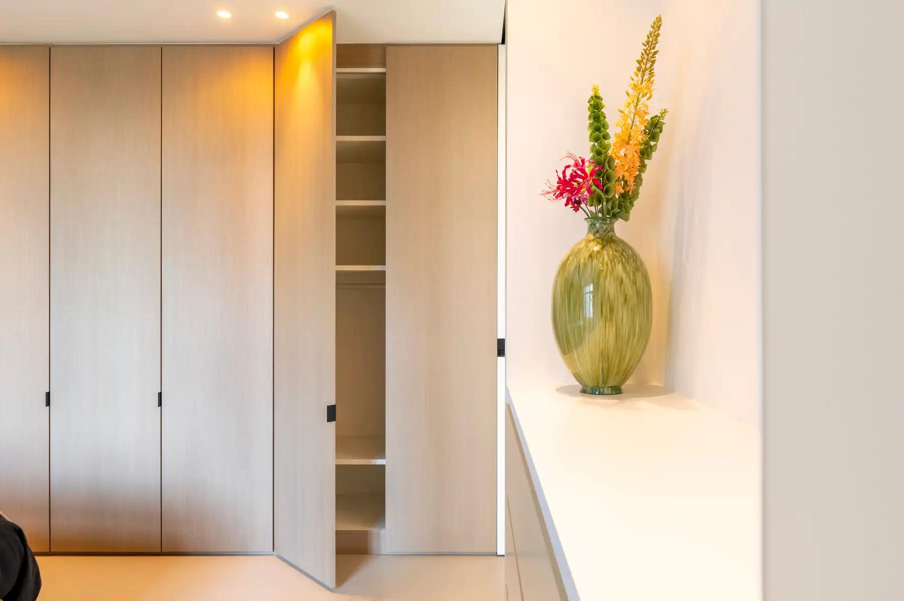 Luxueus gerenoveerd appartement in befaamde Meirbuilding foto 9