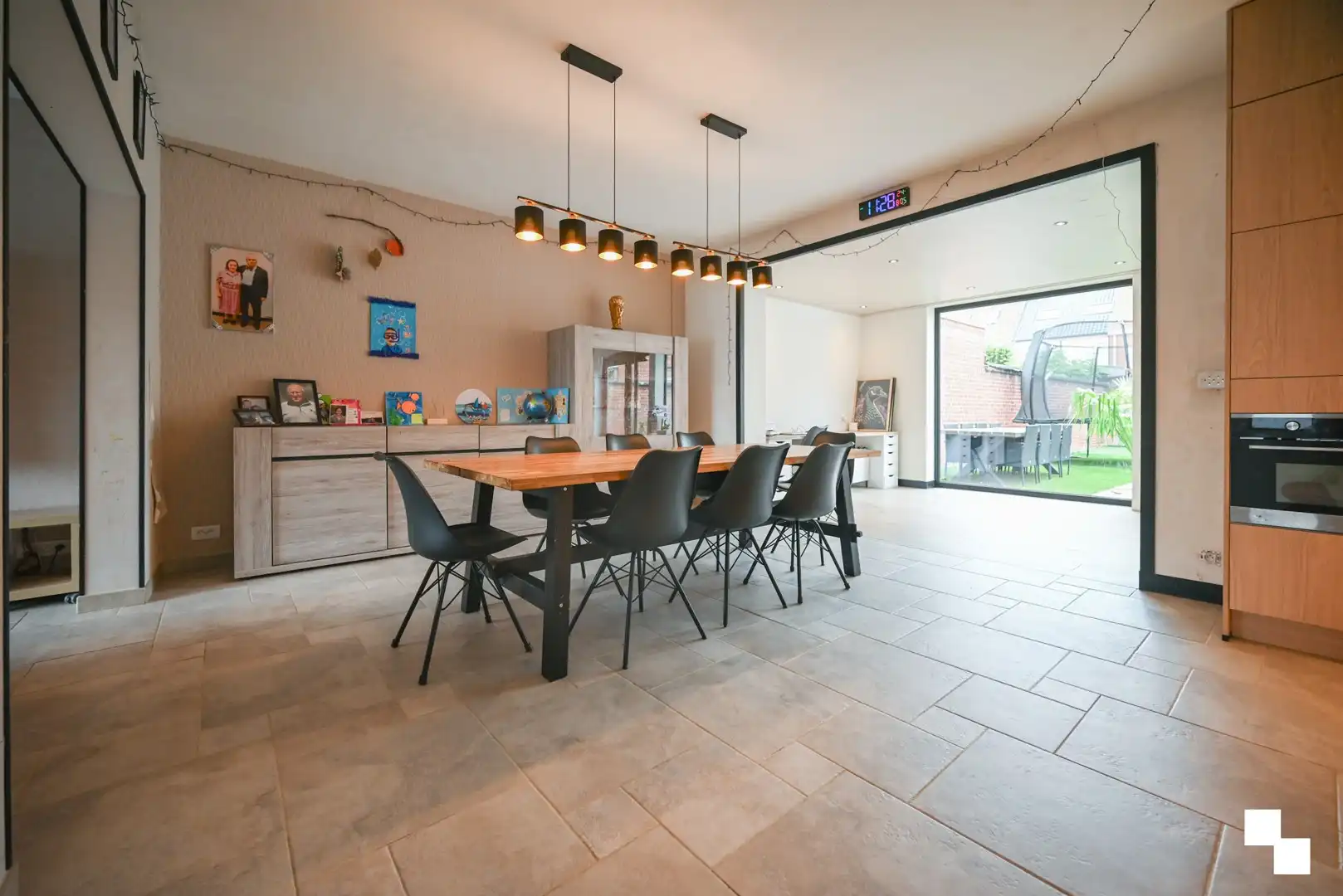 Energiezuinige gezinswoning met inpandige garage foto 7